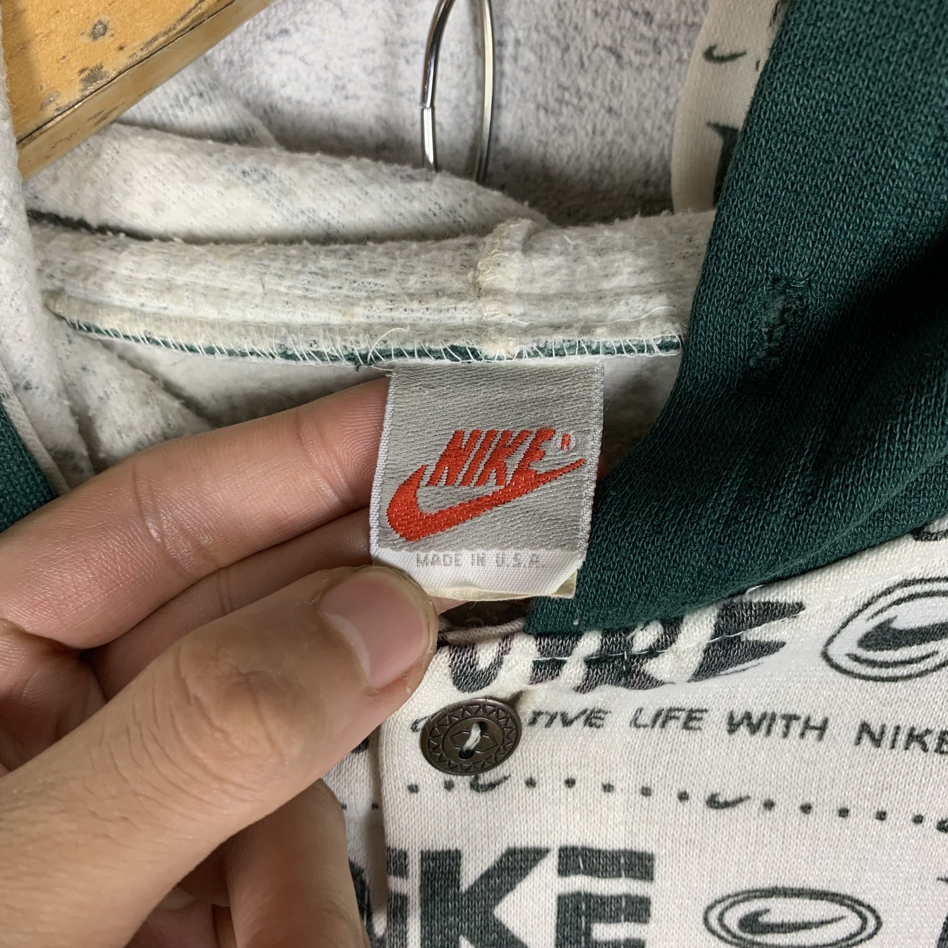 Nike Vintage 90s Nike Swoosh Over Print Hoodie Size US L / EU 52-54 / 3 - 5 Thumbnail