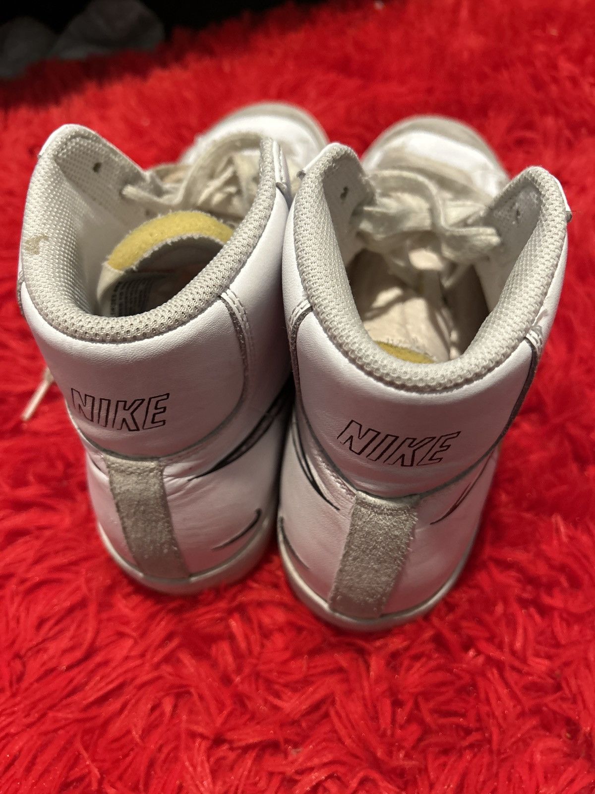 Nike 2021 nike blazers 1977 Size US 8.5 / EU 41-42 - 2 Thumbnail