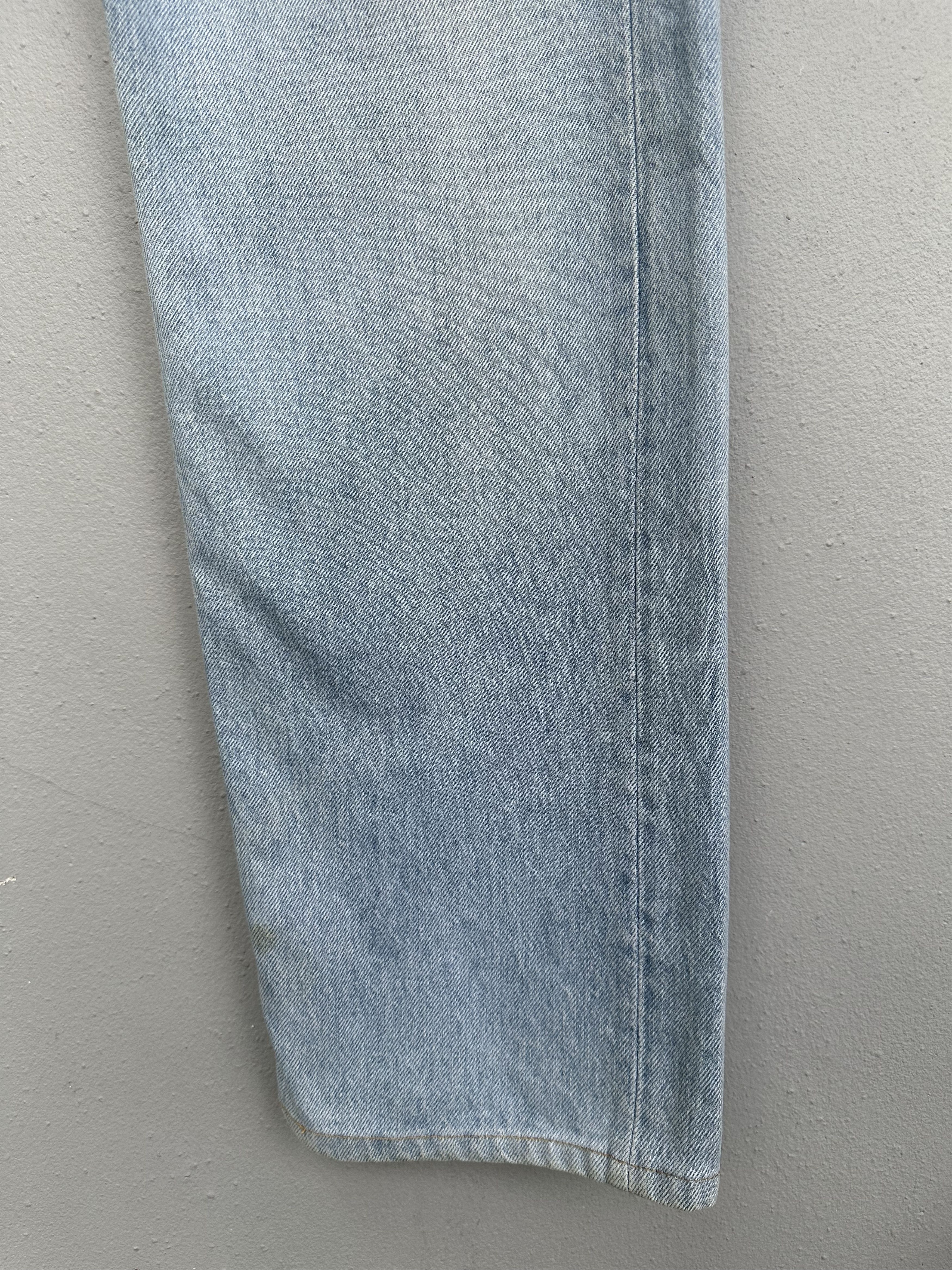 Levi's Vintage 1993 Levi's 501 Distressed Denim Jeans Size US 30 / EU 46 - 11 Thumbnail