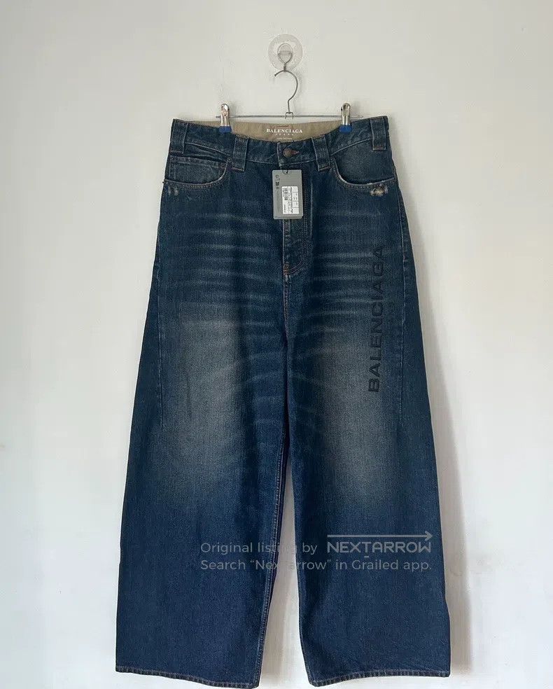 Balenciaga Balenciaga size M Embroidered letter baggy loose jeans Size US 27 - 1 Thumbnail