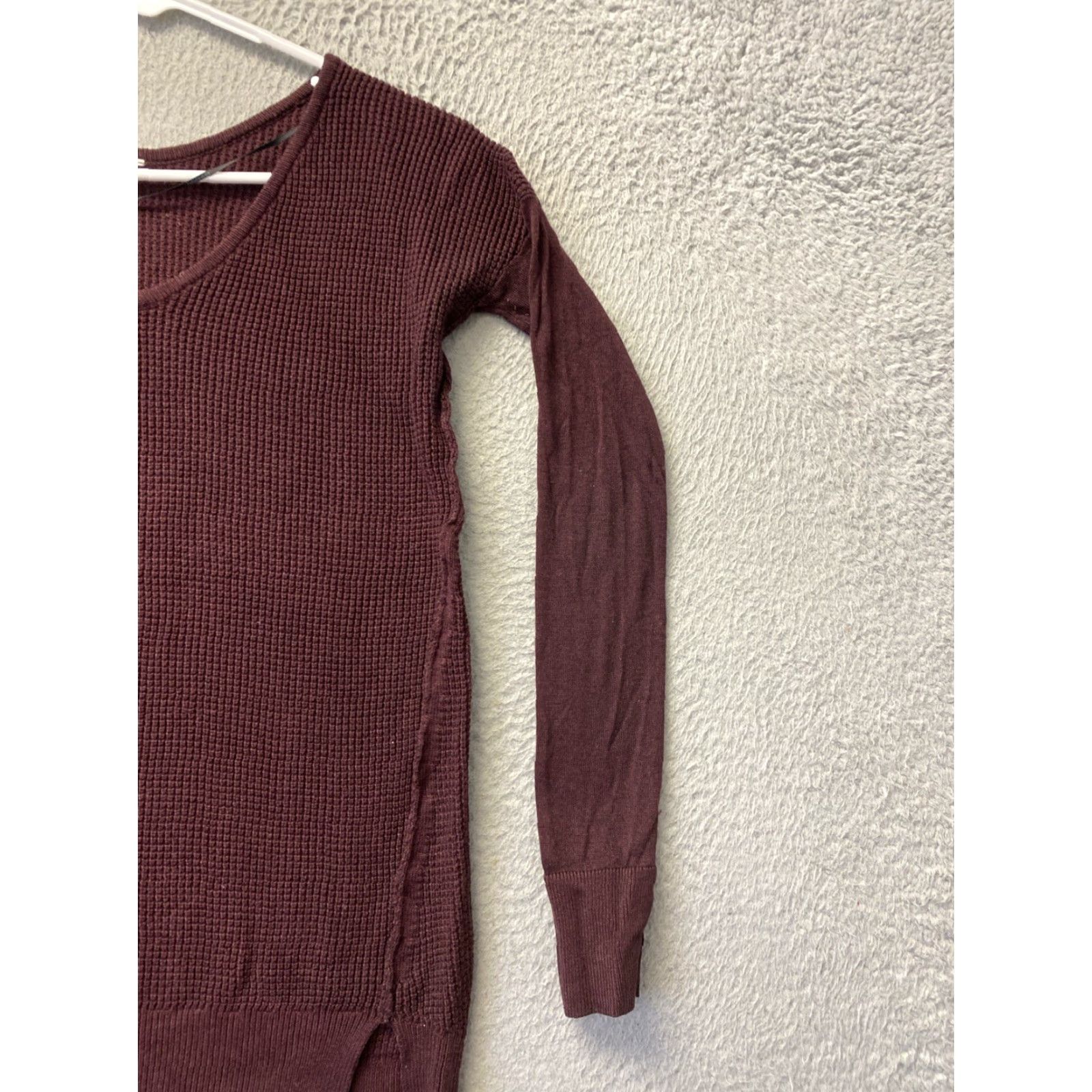 Lululemon Lululemon Sweater The Life Small Dark Maroon Skinny ArmsPullover Regular Women Size S Solid Pattern Brand 7373 73-73 Size S / US 4 / IT 40 - 2 Thumbnail