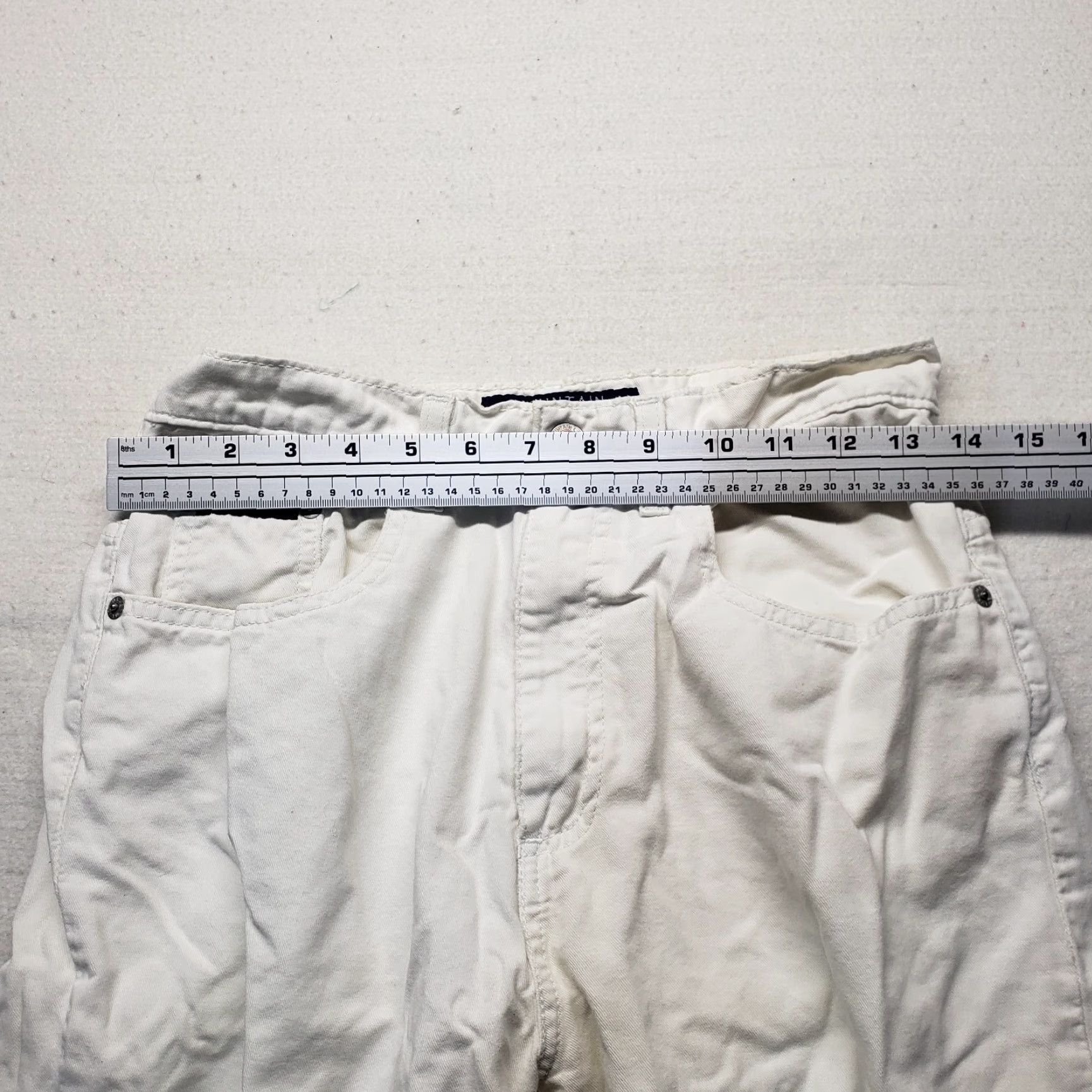 Vintage Mountain Lake White Capri Jeans Adult 8 Womens Capri Pants White Mountain Lake Jeans 8 Womens Size 30" / US 8 / IT 44 - 6 Thumbnail