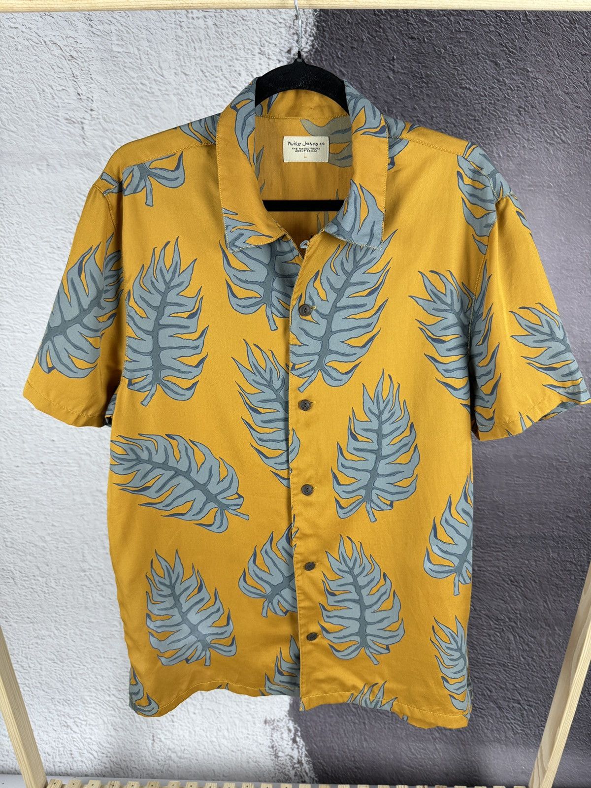 Nudie Jeans NUDIE JEANS CO. Mens ARVID LEAF Floral LOOP COLLAR Shirt Size US L / EU 52-54 / 3 - 7 Thumbnail