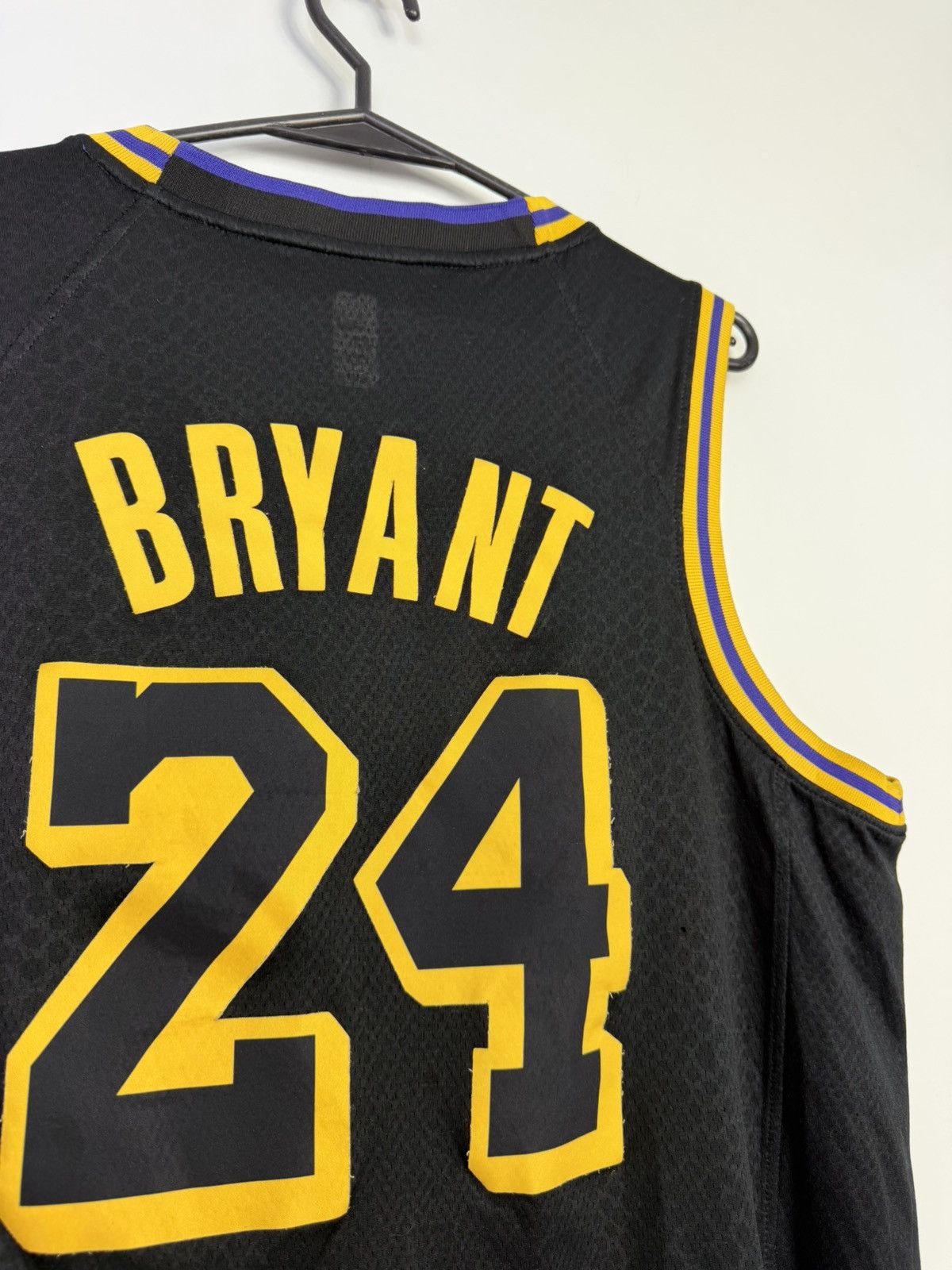 Nike Rare Jersey Nike Los Angeles Lakers #24 Kobe Bryant NBA Size US M / EU 48-50 / 2 - 4 Thumbnail