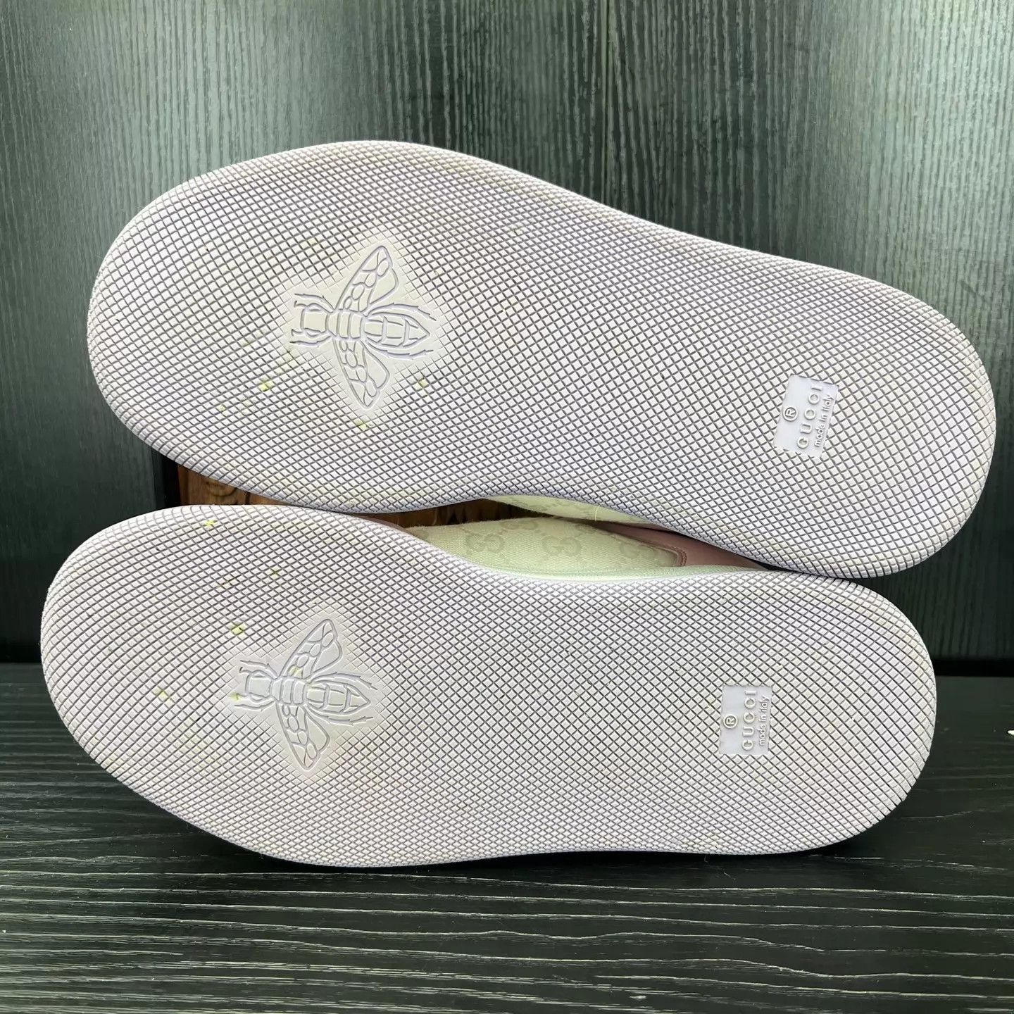 Gucci Gucci White & Pink Dirty Sneakers Size 40 Like New Size US 9.5 / IT 39.5 - 7 Thumbnail