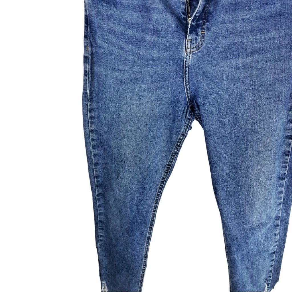 Topshop TOPSHOP Men's Blue Skinny Jeans with Chewed Ankles Petite 34 Size US 34 / EU 50 - 3 Thumbnail