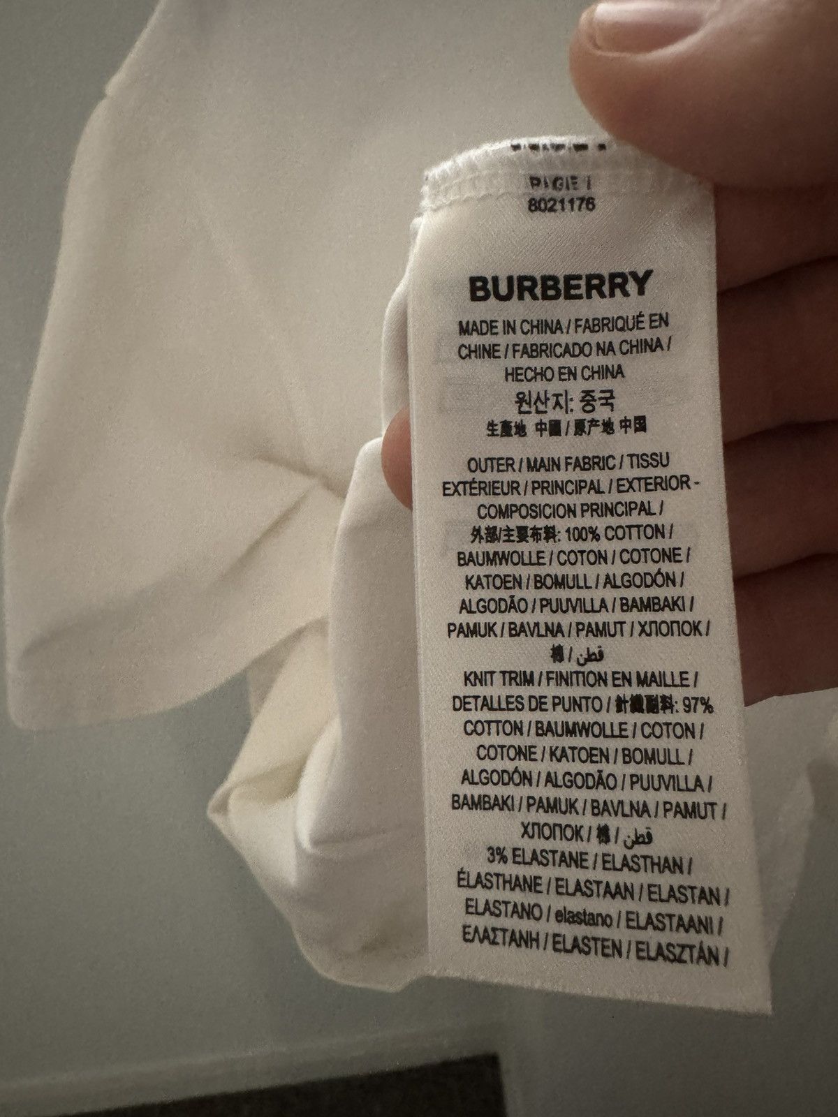 Burberry White Burberry jearsey Size US M / EU 48-50 / 2 - 6 Thumbnail