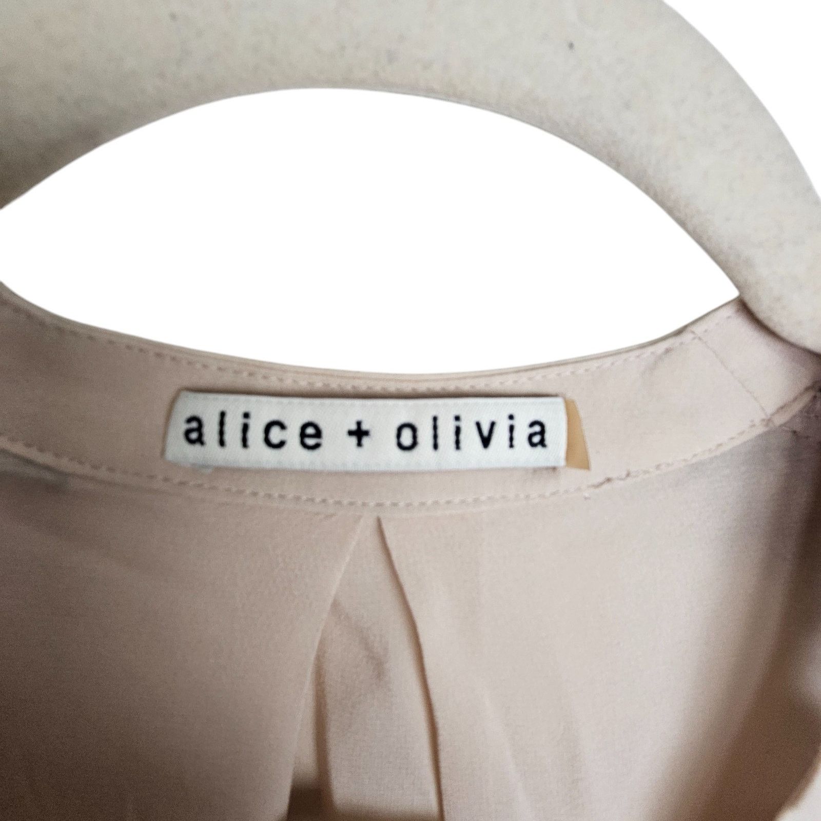 Alice + Olivia Alice + Olivia Sofia Silk Blouse Lace Fairycore Quiet Luxury Size M / US 6-8 / IT 42-44 - 8 Thumbnail