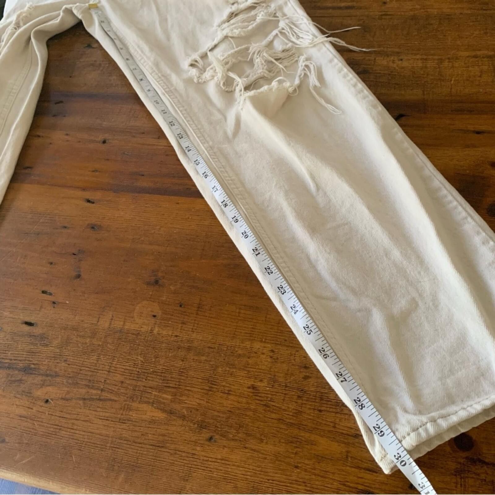 Bdg BDG High-Rise Distressed Jeans in Off-White Size 27" / US 4 / IT 40 - 6 Thumbnail
