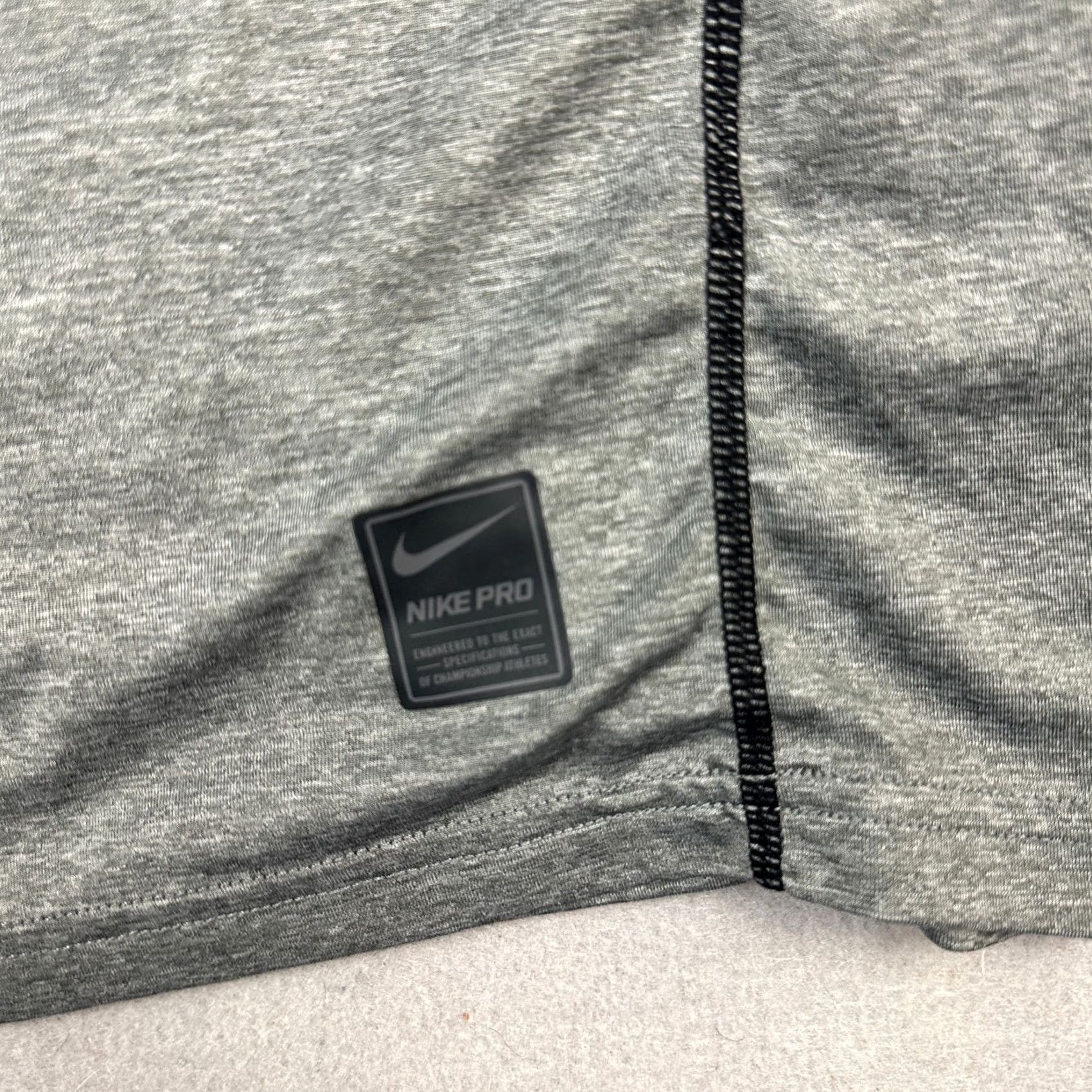 Nike Nike Pro Shirt Men L Gray Dri-FIT Fitted Training Pullover Base Layer Top L Size US L / EU 52-54 / 3 - 4 Thumbnail