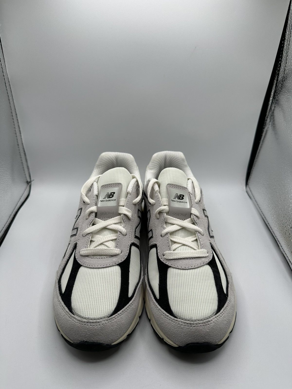 New Balance New Balance 990v4 Big Kid X Teddy Santis “Grey Black” Size US 7 / EU 40 - 2 Thumbnail