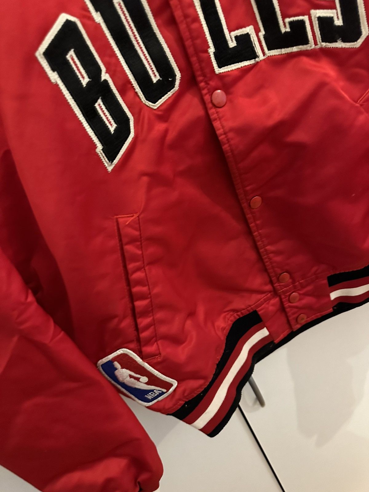 Starter Starter Jacket Chicago Bulls Size M NBA Vintage Starter Size US M / EU 48-50 / 2 - 6 Thumbnail