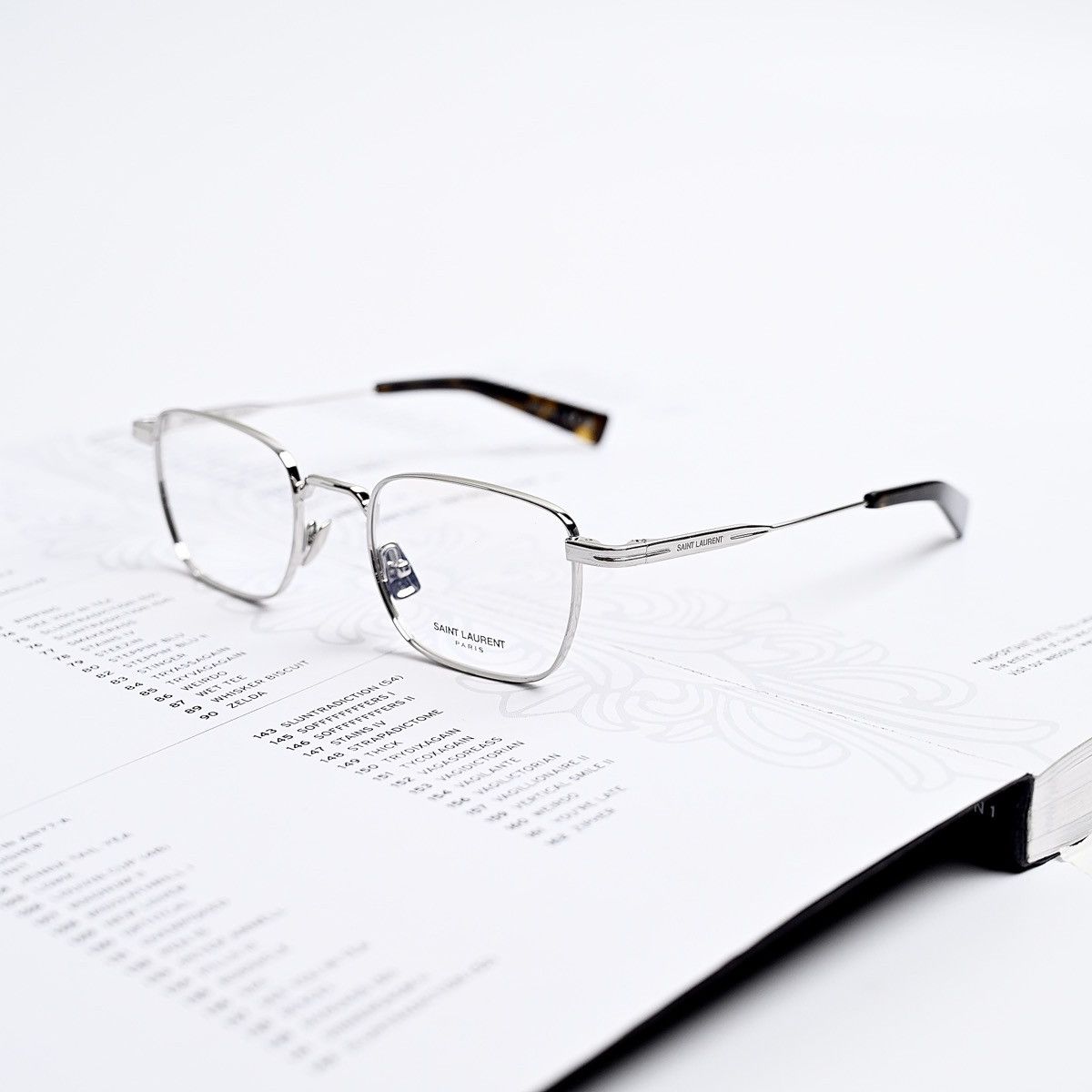 Saint Laurent Paris SAINT LAURENT SL 729 GLASSES Size ONE SIZE - 1 Thumbnail