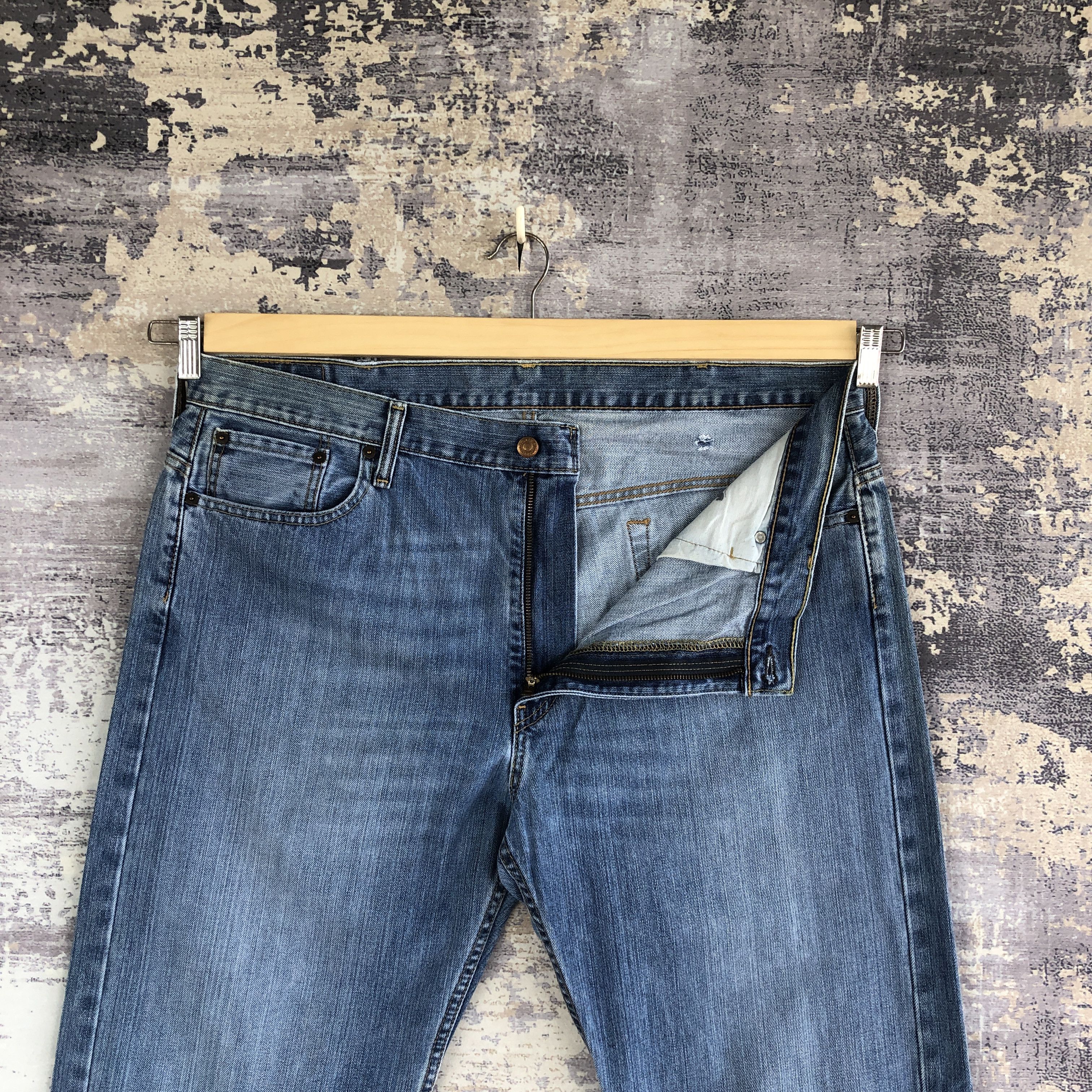 Levi's Vintage Levis 569 Light Wash Jeans Levi's Faded Baggy Denim Size US 40 / EU 56 - 6 Thumbnail