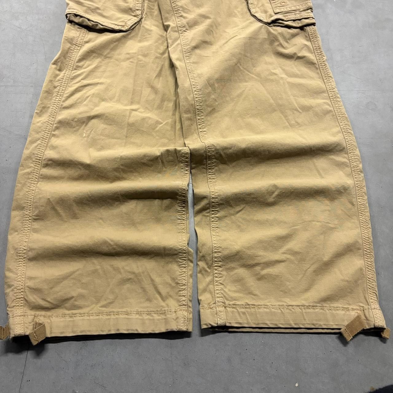 Vintage Crazy Vintage Y2K/2000s Baggy Skater Style Khaki Jogger Cargo Pants! Size US 27 - 3 Thumbnail