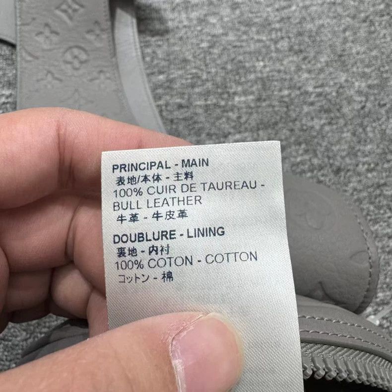 Louis Vuitton louis vuitton size s Manyin presbyopic tactical vest 2501- Size 38S - 5 Thumbnail