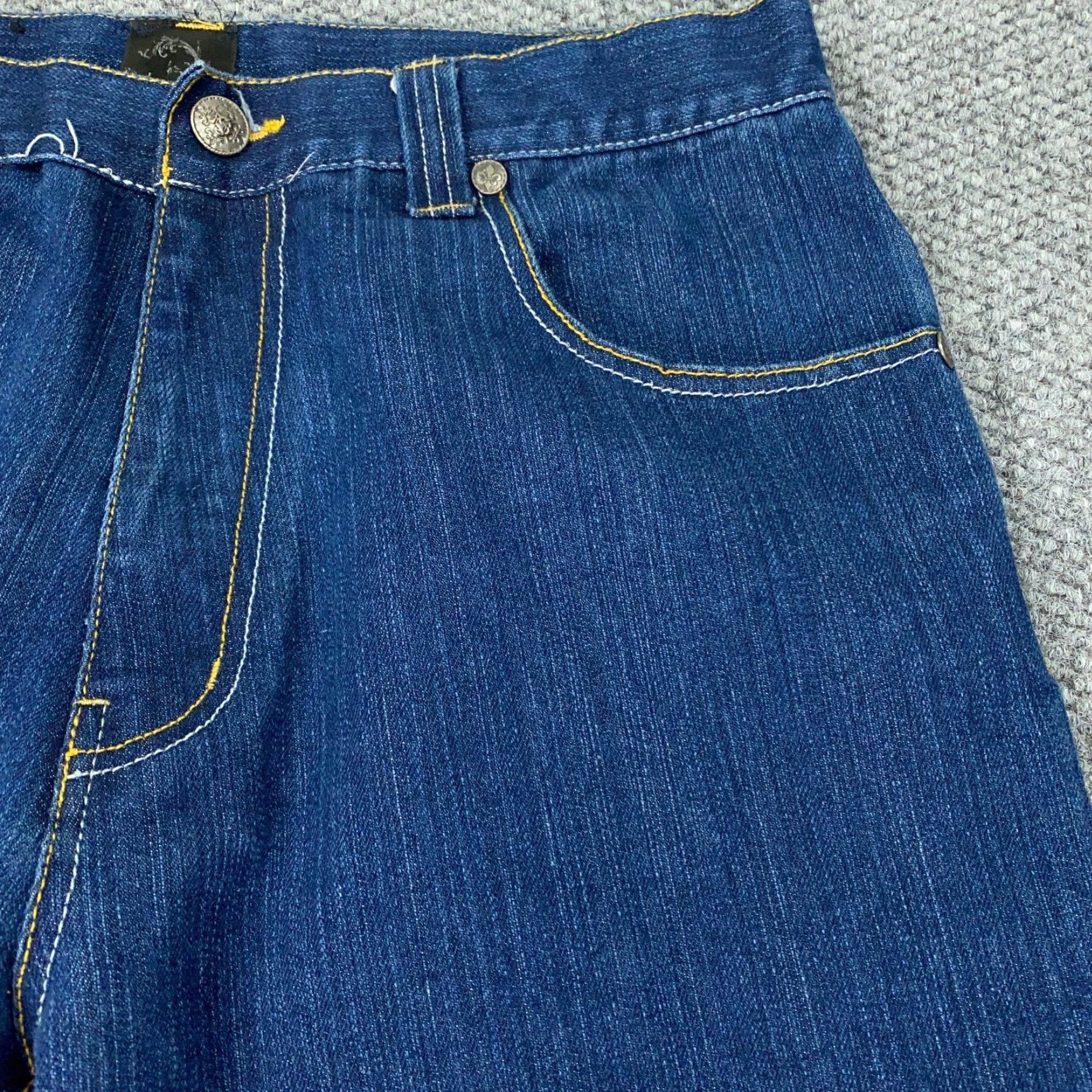 Vintage VINTAGE Raw Blue Jeans Mens 36x32 Blue Baggy Loose Angel Premium Y2K Skate Jeans Mens Regular Blue Distressed 90s Grunge Retro Shirt? Size US 32 / EU 48 - 4 Thumbnail