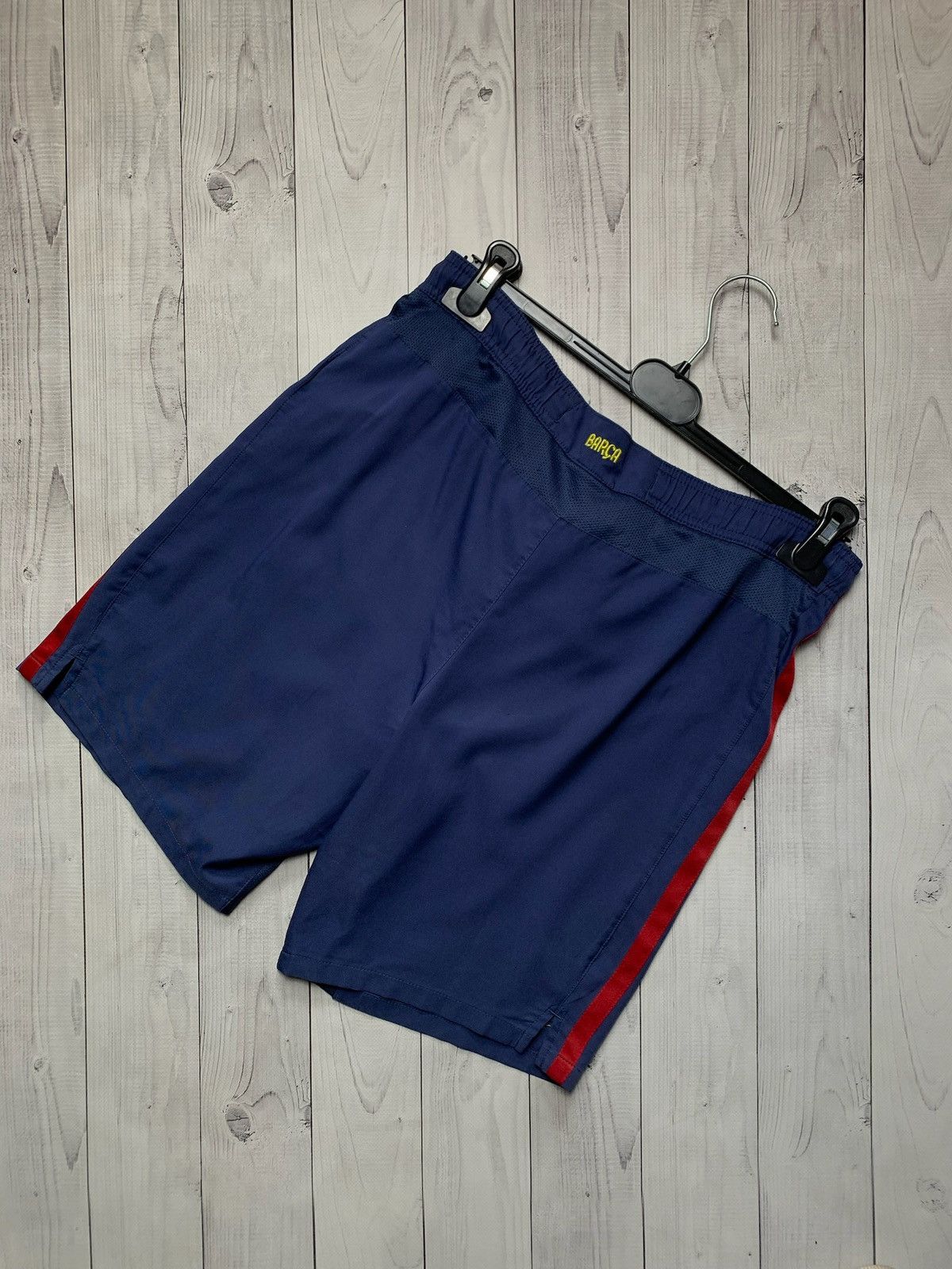 Vintage Vintage Nike Barcelona soccer shorts size S Size US S / EU 44-46 / 1 - 4 Thumbnail