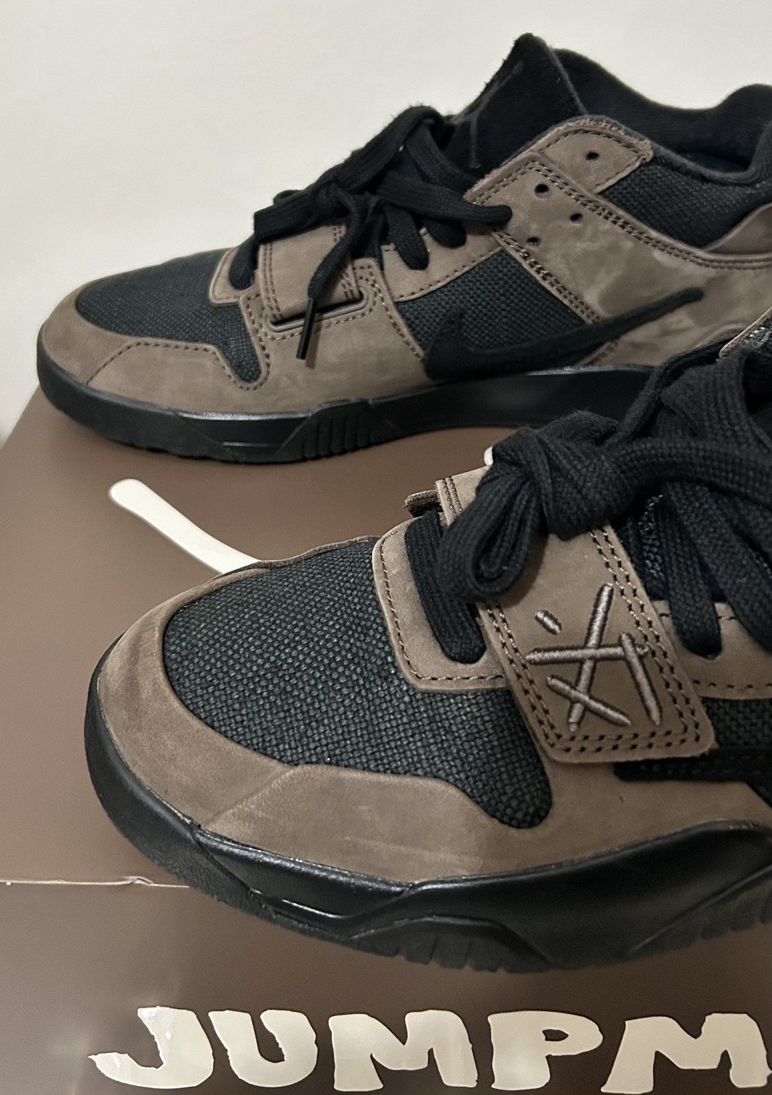 Travis Scott Travis Scott x Jordan Jumpman Jack TR Dark Mocha Uk7.5 Size US 7.5 / EU 40-41 - 3 Thumbnail