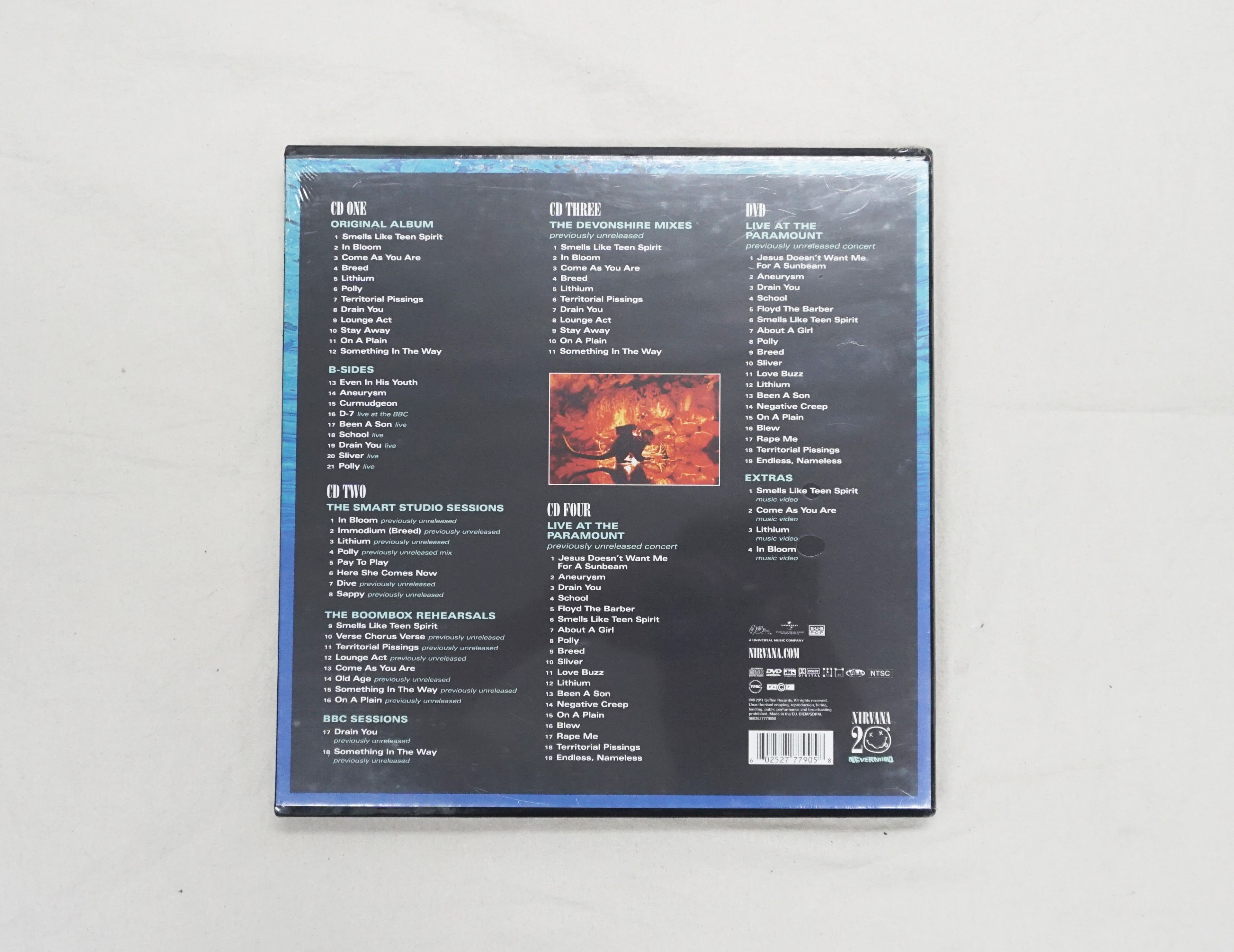 Band Tees × Vintage 2011 Nirvana "Nevermind 20th" 4CD/DVD limited Box Set Size ONE SIZE - 5 Thumbnail