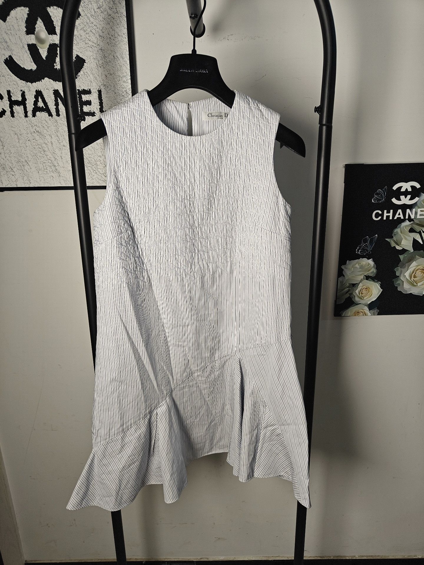 Dior Dior White T-Shirt M Women Size M / US 6-8 / IT 42-44 - 1 Thumbnail