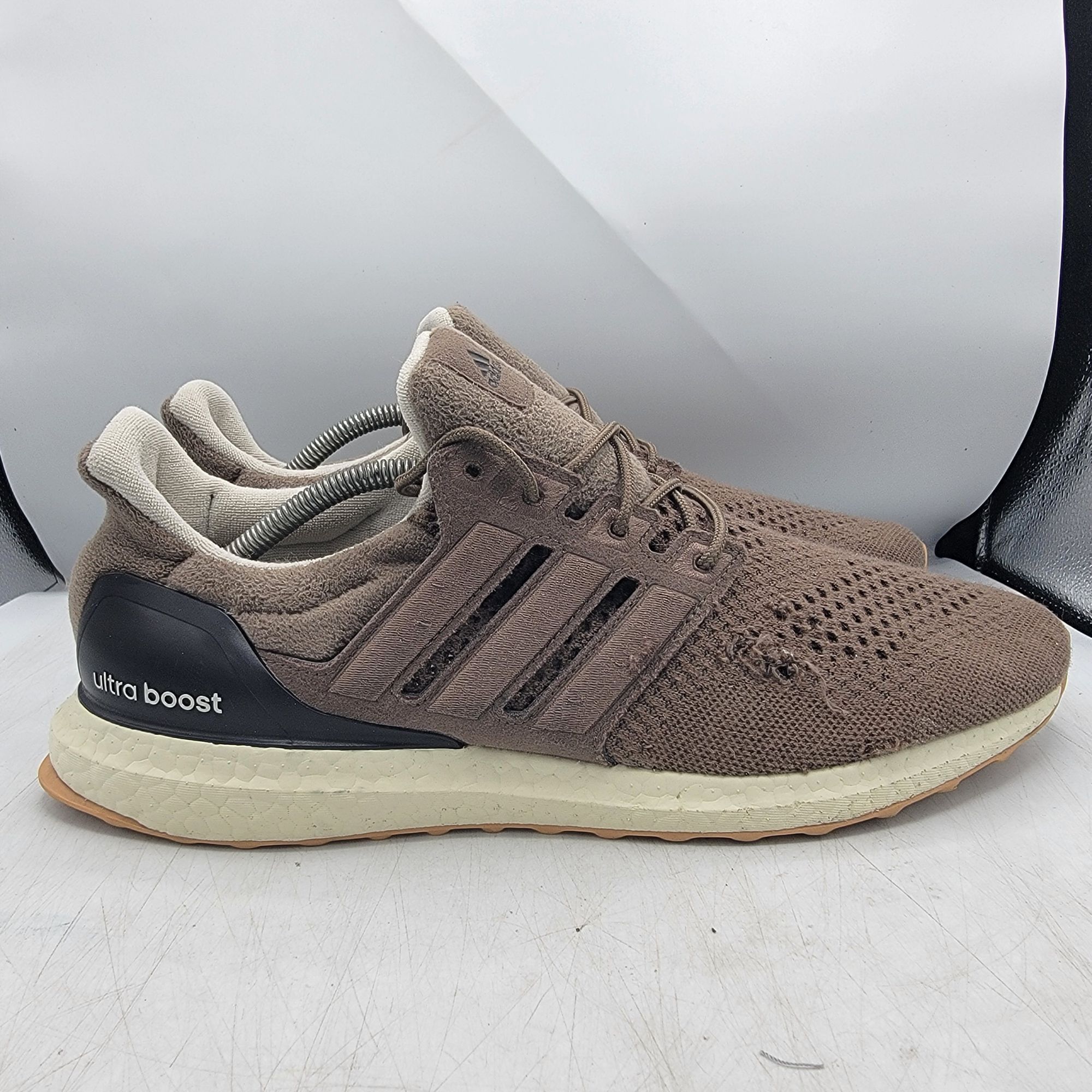 adidas gazelle silver green womens Adidas Men's Ultraboost 5X Sneaker in Dark Blue/Cloud White/Halo Silve –  Mitten Running Co