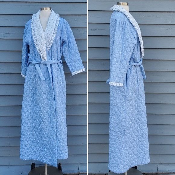Vintage Vintage 70s Blue Floral Quilted Ruffle Trim Cottagecore Hous Size ONE SIZE - 3 Thumbnail
