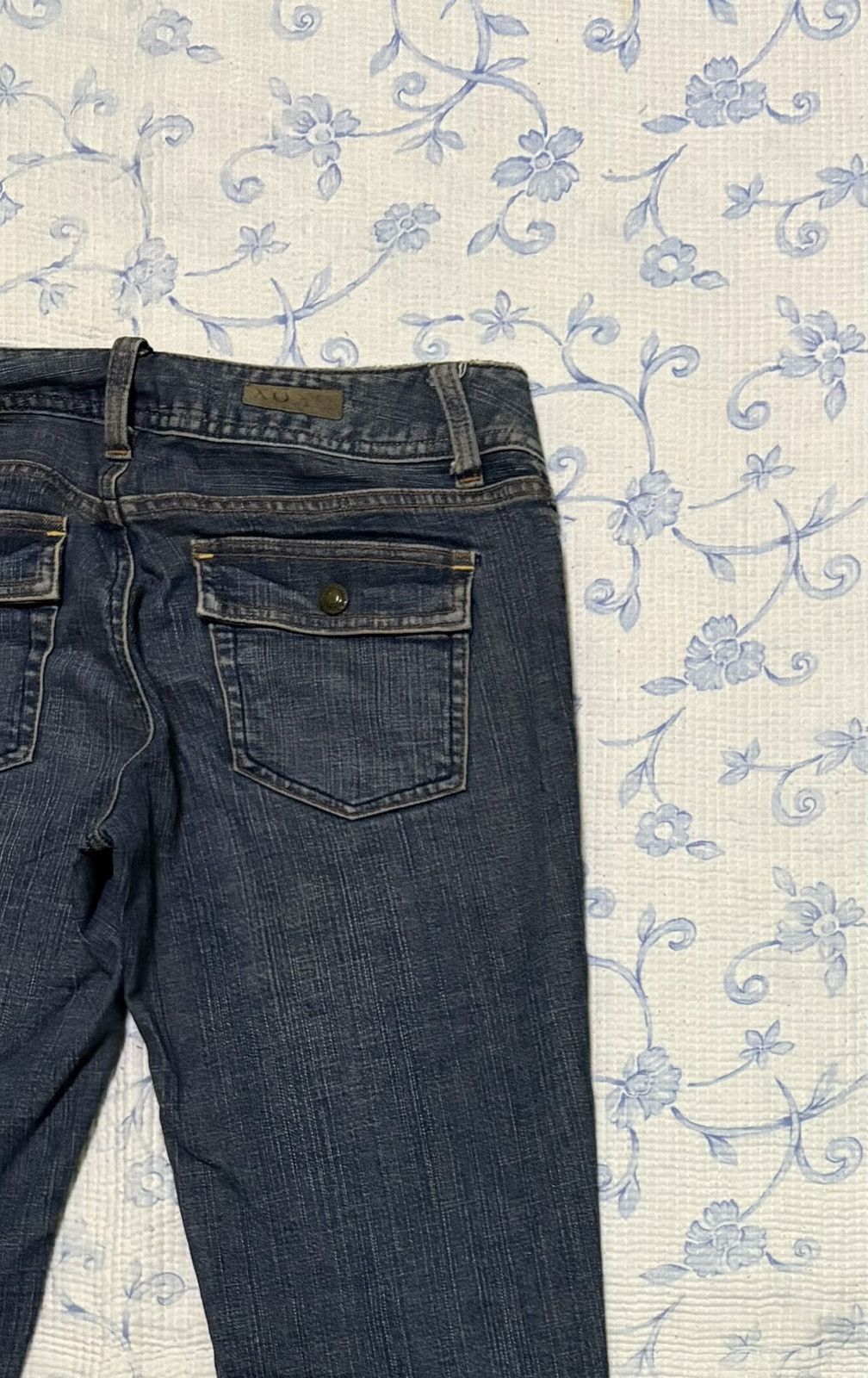 XOXO XOXO Streetwear Jeans Low Flared Denim Size US 31 - 13 Thumbnail