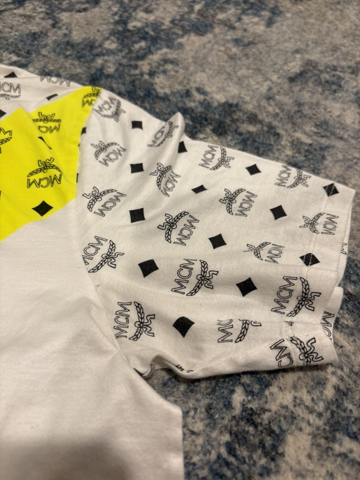 MCM MCM monogram print T-shirt SZ : M Size US M / EU 48-50 / 2 - 3 Thumbnail