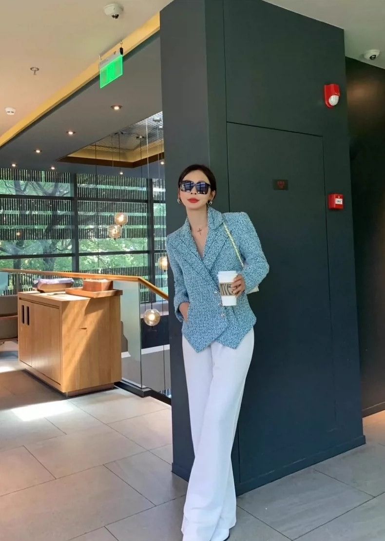 Chanel Chanel Light blue tweed jacket 2504-Nextarrow Size XS / US 0-2 / IT 36-38 - 8 Thumbnail