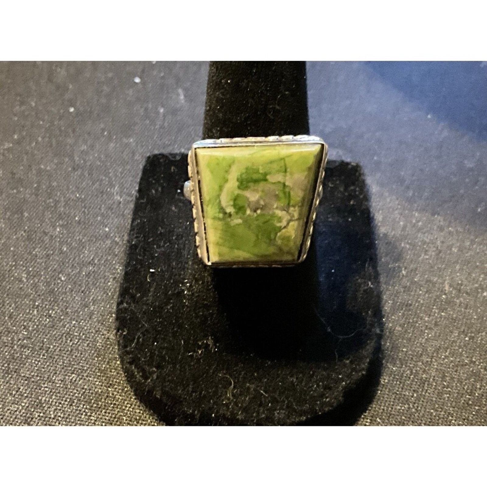 Other 925 Silver Chrysoprase Asymetrical Ring Size 8 Size ONE SIZE - 1 Thumbnail