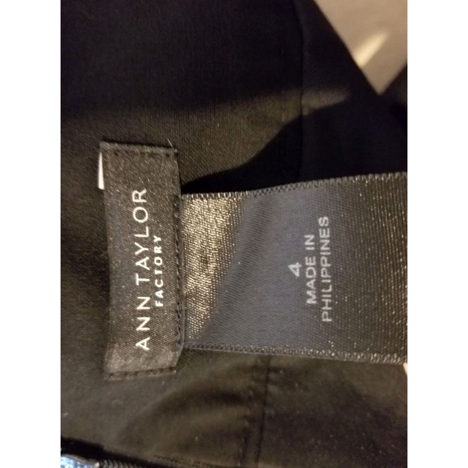 Ann Taylor Womens Ann Taylor Skirt Black 4 Size 27" / US 4 / IT 40 - 3 Thumbnail