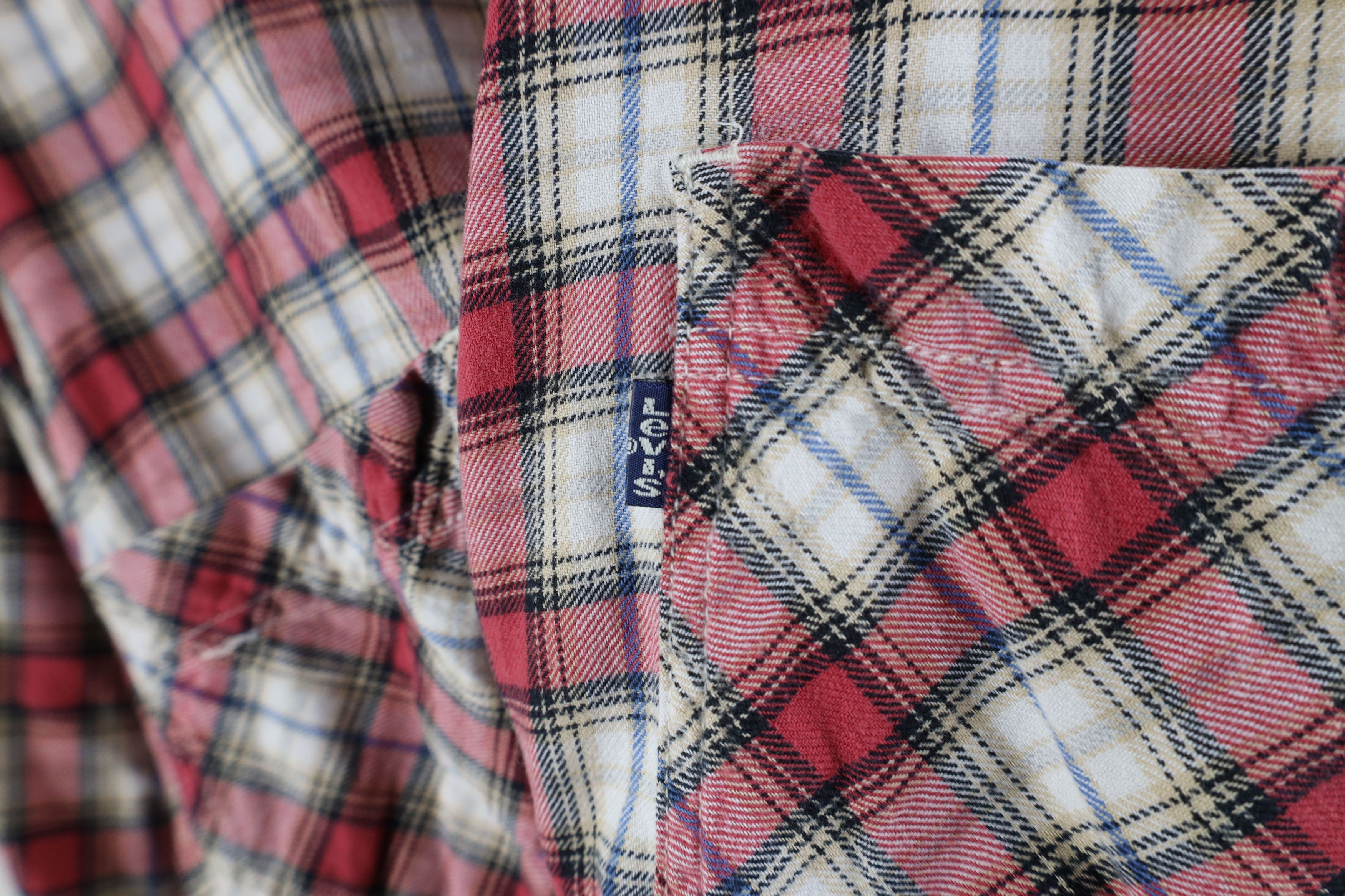 Levi's × Vintage Vintage 90s Levis Flannel Collared Button Down Shirt Plaid Size US XL / EU 56 / 4 - 4 Thumbnail