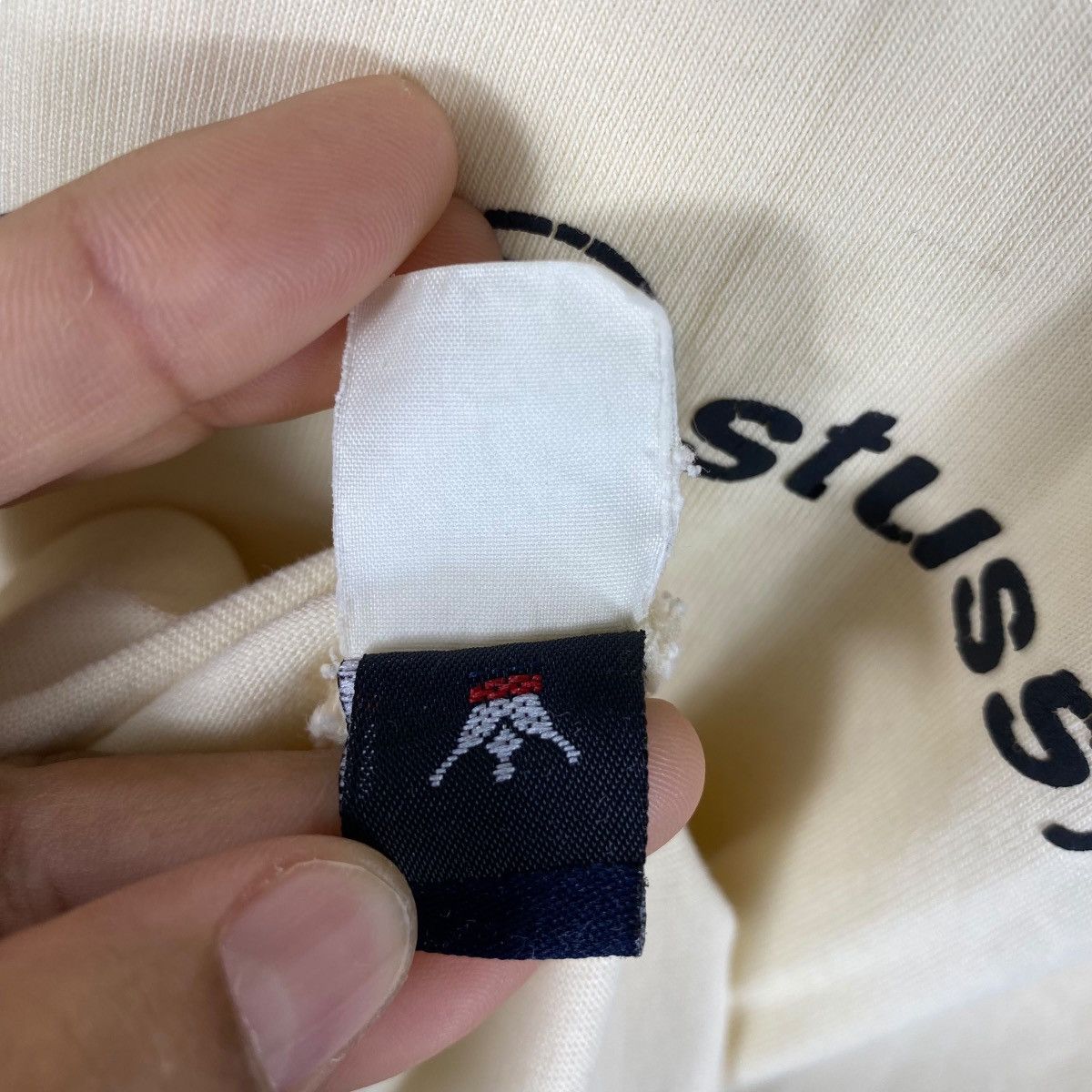 Stussy Vintage 90's STUSSY Logo Graphic Distressed Tee Shirt Medium Size US M / EU 48-50 / 2 - 9 Thumbnail