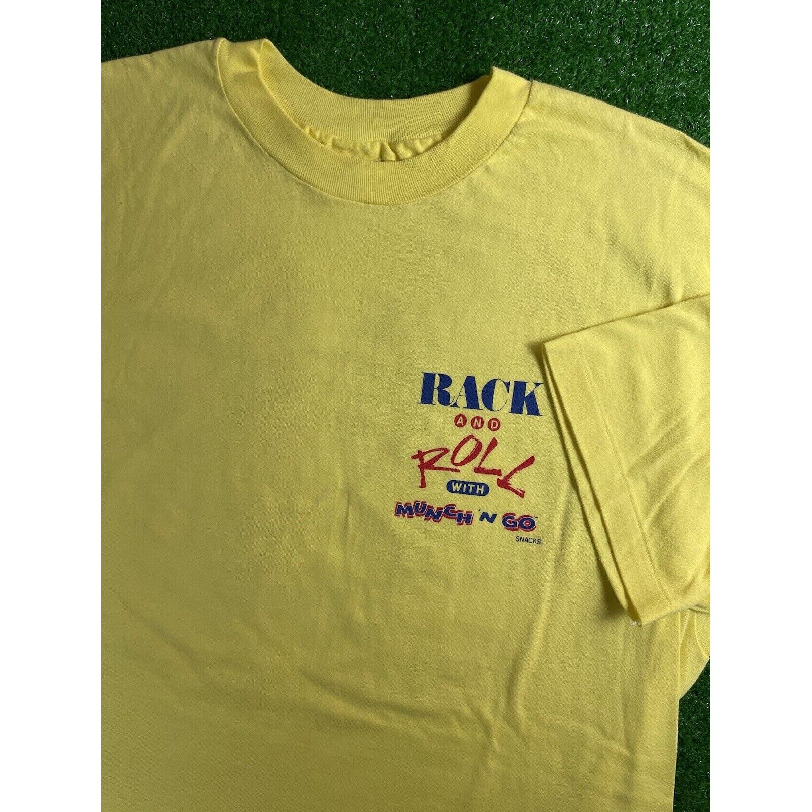 Vintage Vintage 80s Mr Peanut Munch XL Yellow Snack Shirt USA Made Size US XL / EU 56 / 4 - 1 Thumbnail