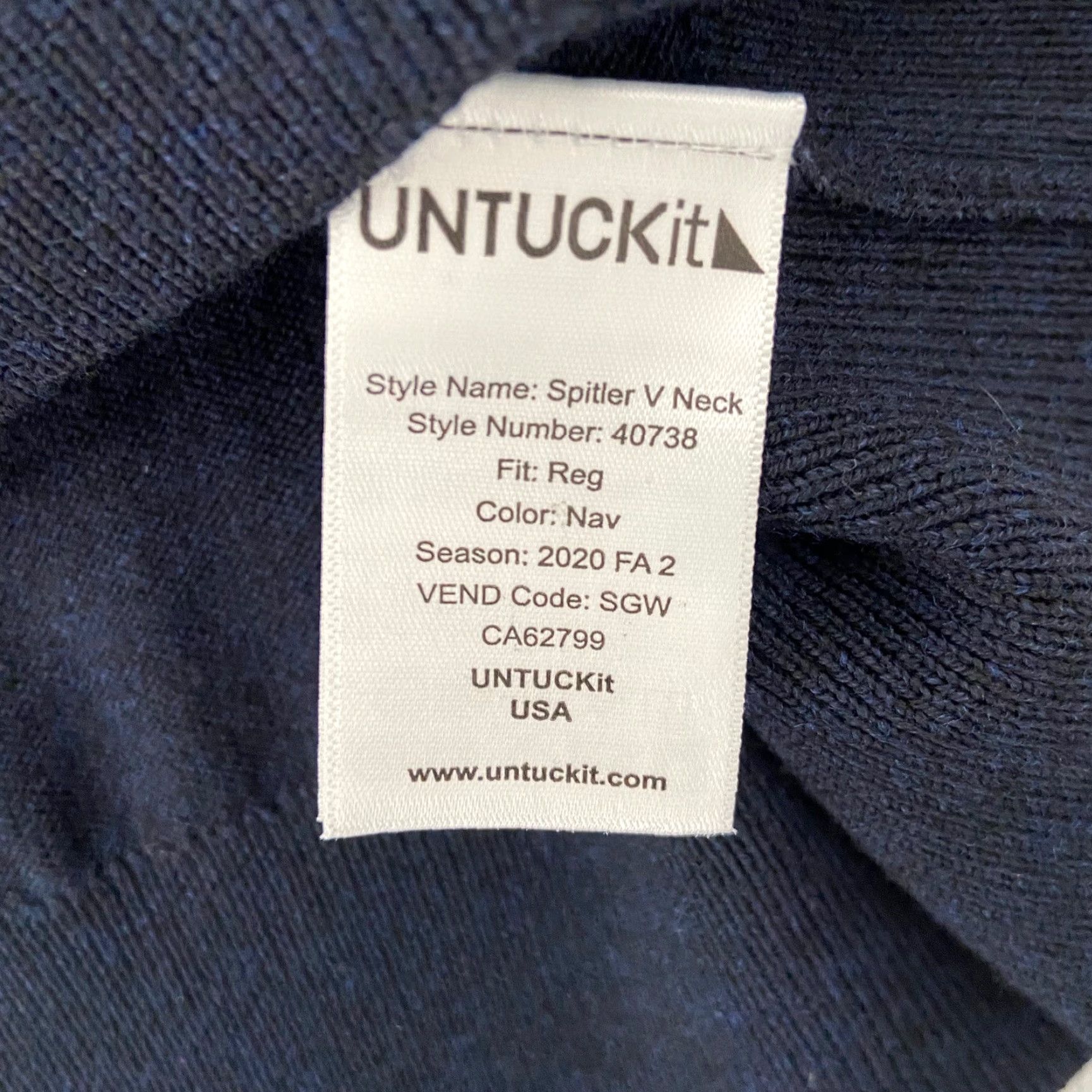 UNTUCKit UNTUCKit Sweater Mens 2XL Blue Pullover Tight-Knit Merino Wool V-Neck Knit Pullover Preowned Casual Modern Classic Fit-Adult Size 2XL Mens Size US XXL / EU 58 / 5 - 6 Thumbnail