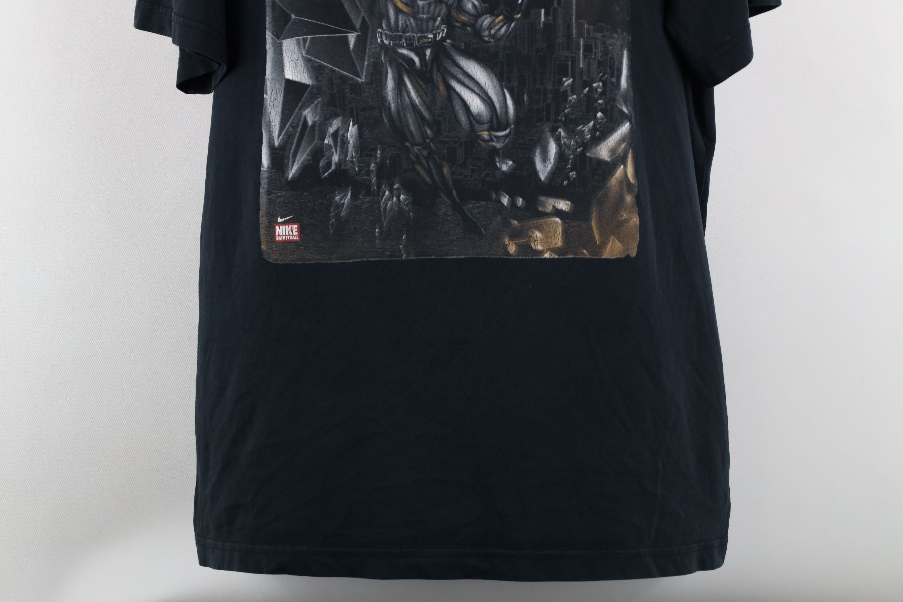 Nike × Vintage Vintage Nike Superhero Lebron James Basketball T-Shirt Black Size US XL / EU 56 / 4 - 3 Thumbnail