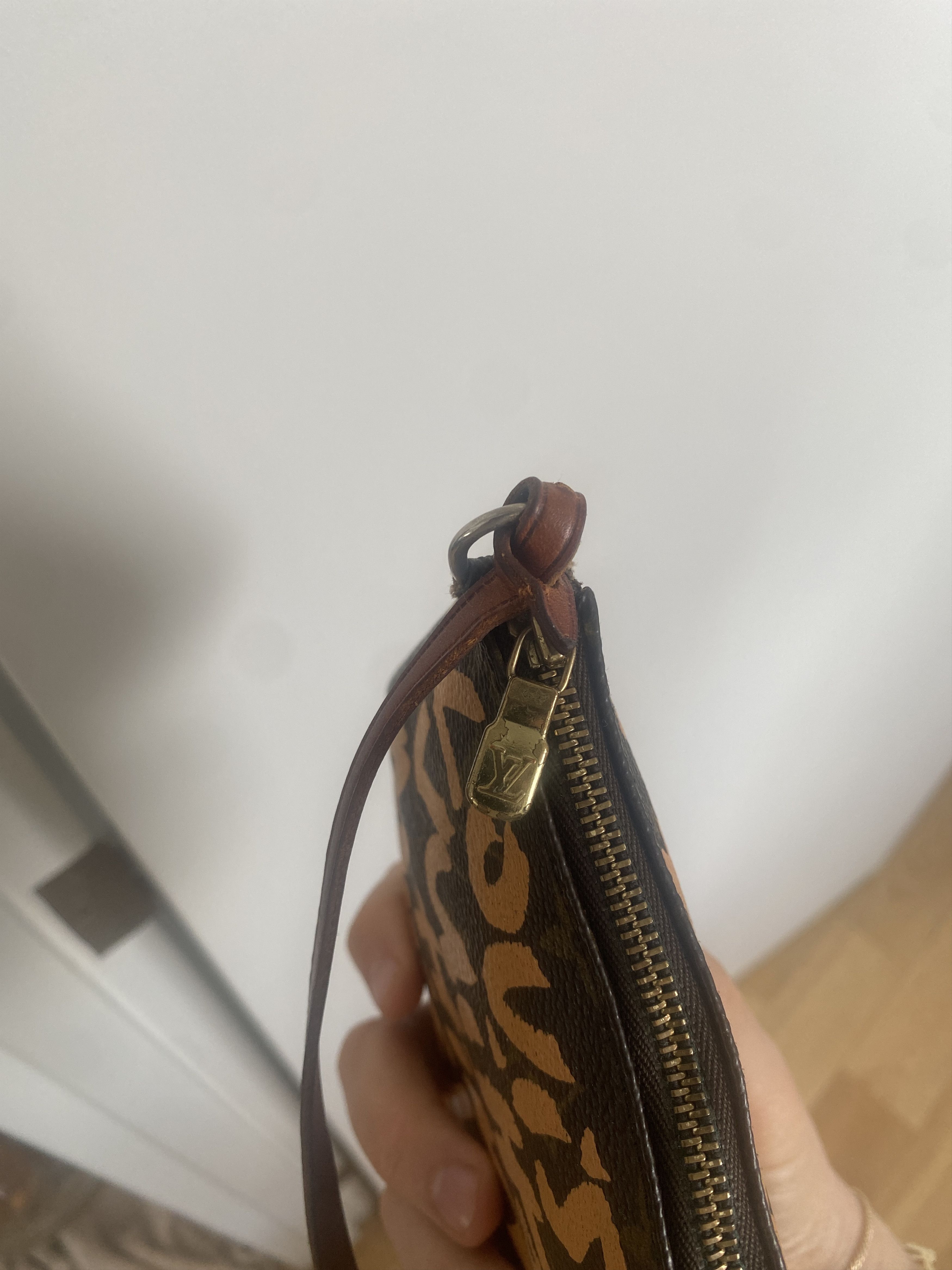 Louis Vuitton Louis Vuitton Stephen Sprouse Graffiti Pochette Monogram Size ONE SIZE - 14 Thumbnail