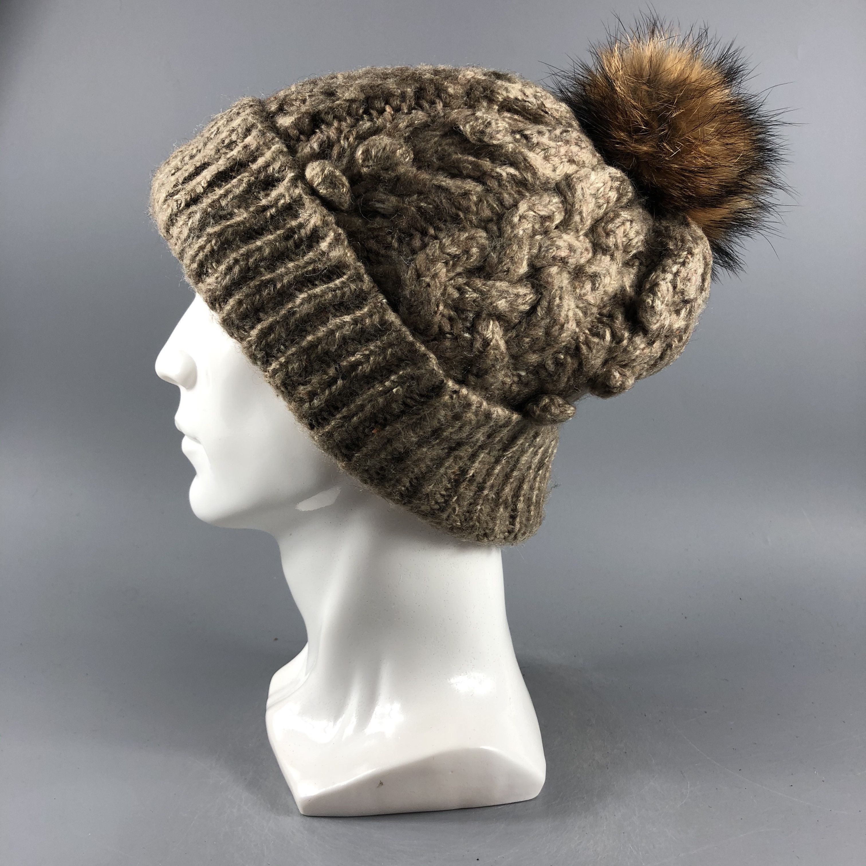 Vintage Aran Isle PomPom Beanie Snow Hat Snow Cap -D330 Size ONE SIZE - 1 Thumbnail