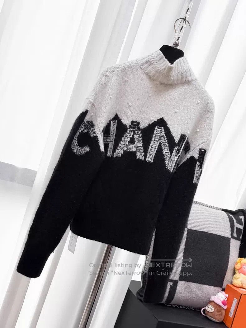 Chanel Chanel Letter long-sleeved knitted sweater Size XS / US 0-2 / IT 36-38 - 3 Thumbnail