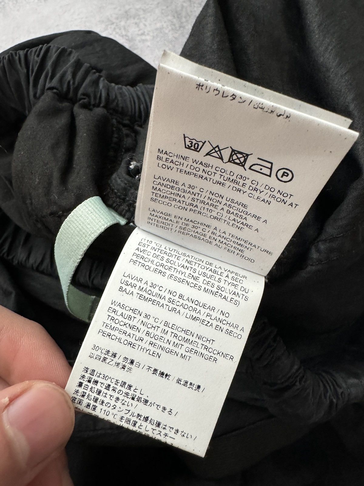Off-White Off-White Parachute Cargo Pants “Cargo Pant” Black size 32 Size US 32 / EU 48 - 13 Thumbnail
