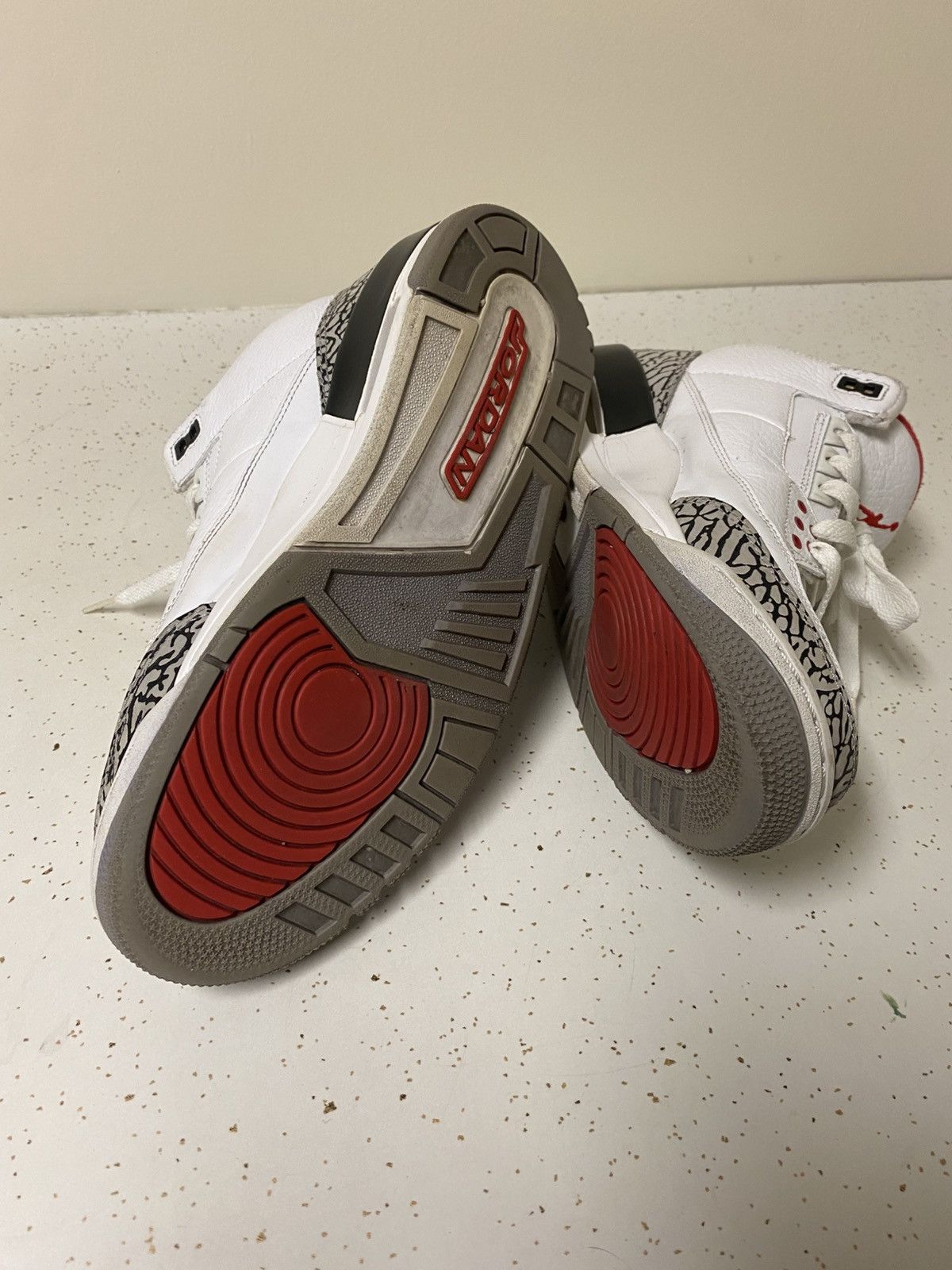 Jordan Brand Air Jordan Retro 3 2010 White Cement Nike Sneakers Shies Y2K Size US 10 / EU 43 - 9 Thumbnail