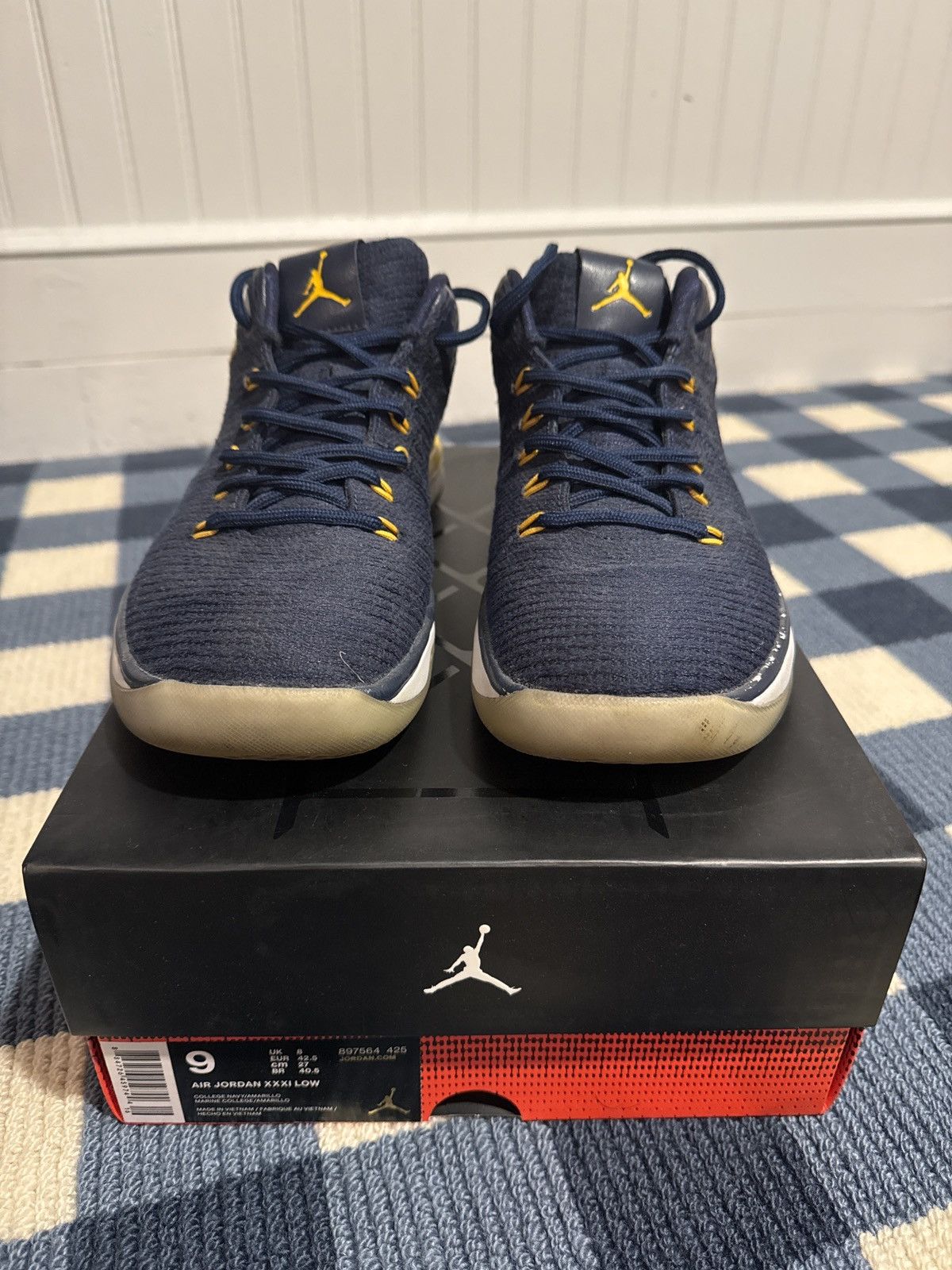Jordan Brand JORDAN XXXI LOW ‘MICHIGAN’ Size US 9 / EU 42 - 3 Thumbnail