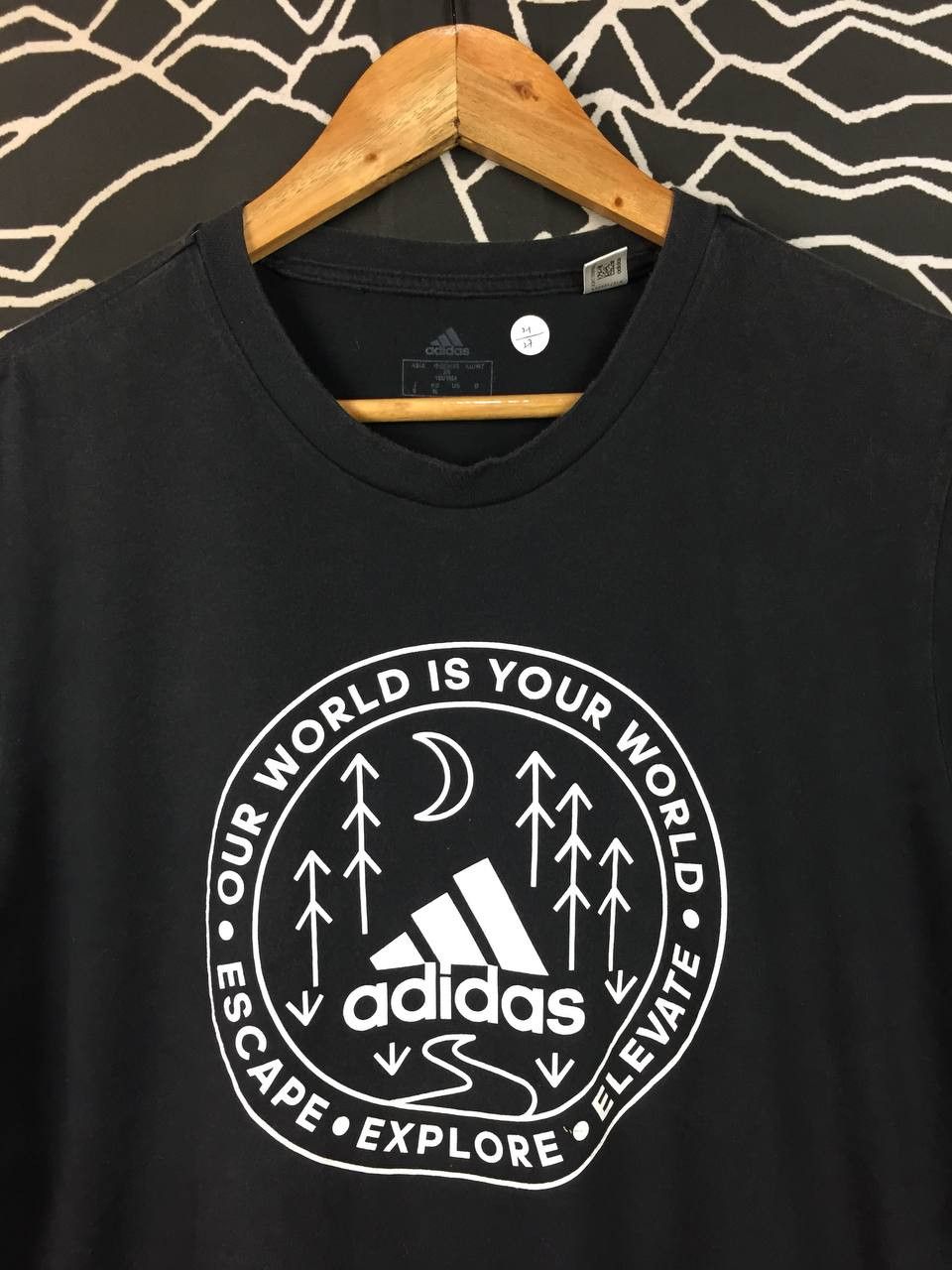 Adidas Adidas Our World Is Your World Explore Nature Graphic Tee Size US L / EU 52-54 / 3 - 3 Thumbnail