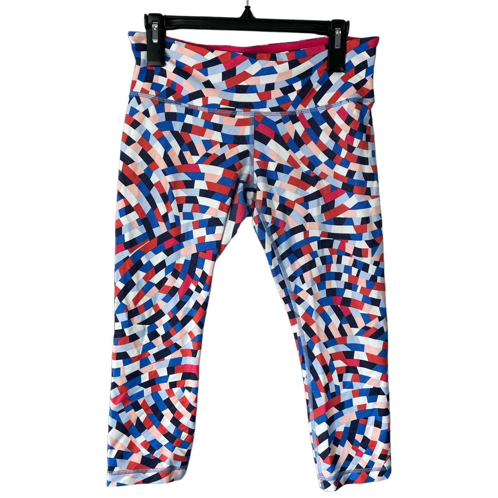 Lululemon Lululemon Wunder Under Crop III 10 Capoeira Multi Active 21" Size 30" / US 8 / IT 44 - 1 Thumbnail