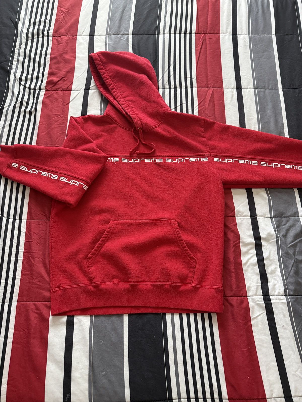 Supreme Supreme Stripe Hoodie F/W 18 Size US M / EU 48-50 / 2 - 1 Thumbnail