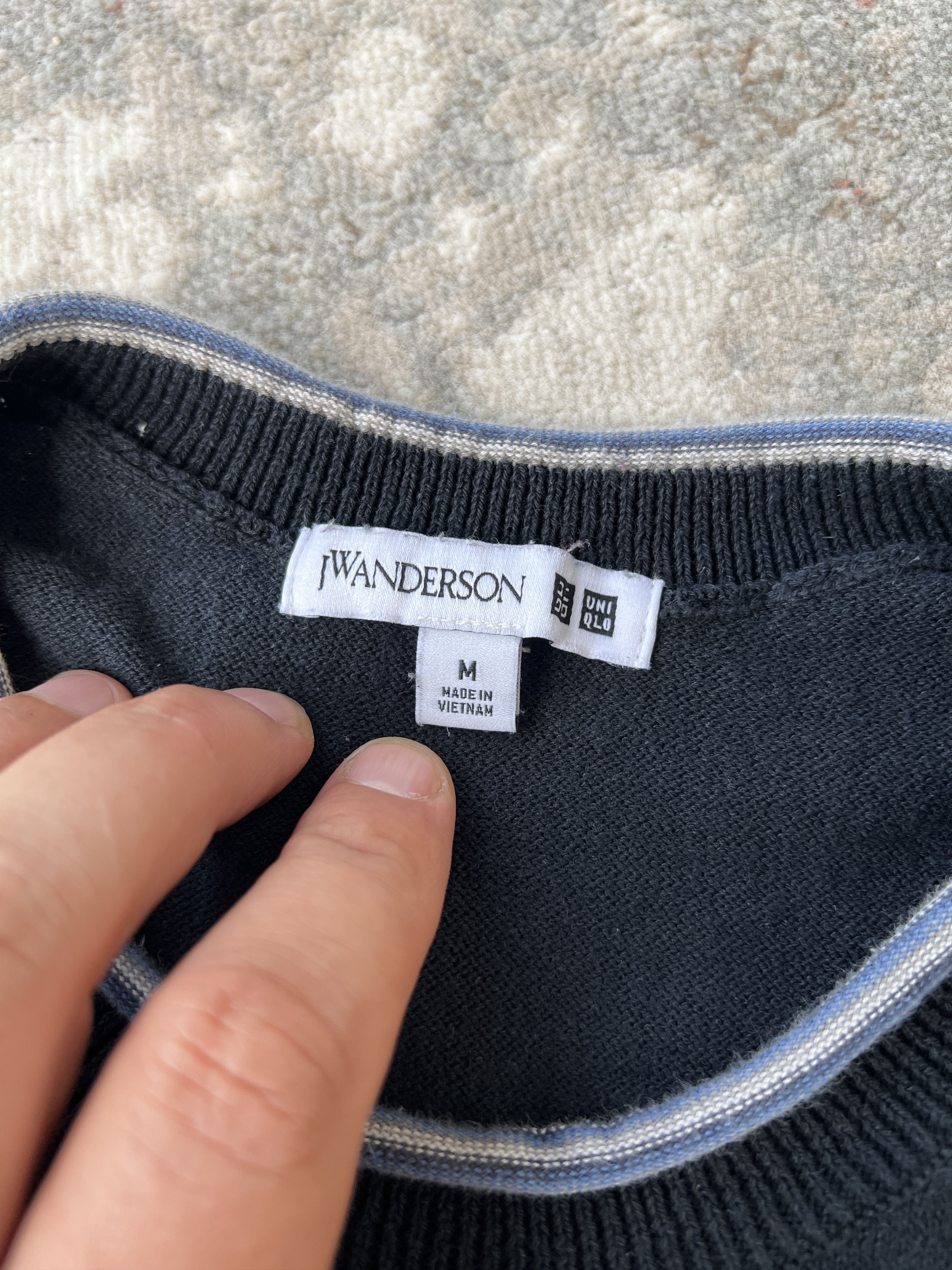 JW Anderson × Uniqlo JW Anderson x Uniqlo Tee Size US M / EU 48-50 / 2 - 2 Thumbnail
