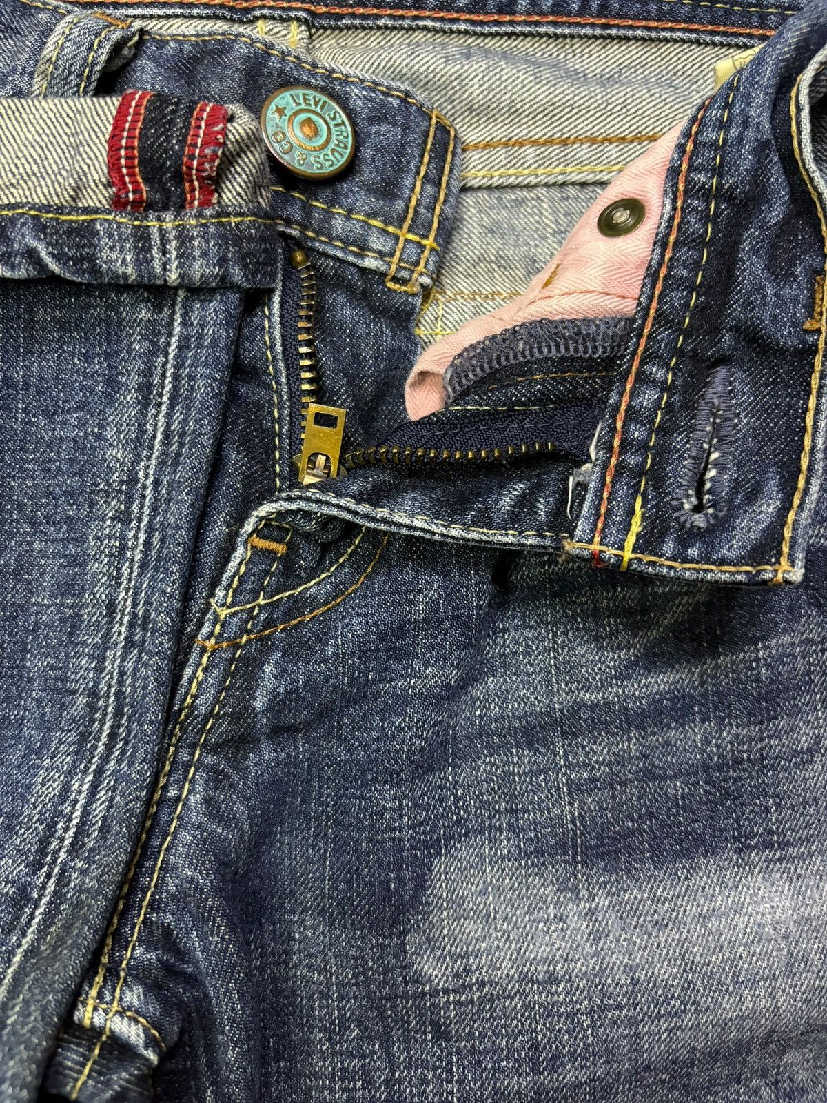 LVC × Levi's × Levi's Vintage Clothing Vintage Levis Reskoop Faded Wash Distressed Rip Flare Jeans Size 26" / US 2 / IT 38 - 9 Thumbnail