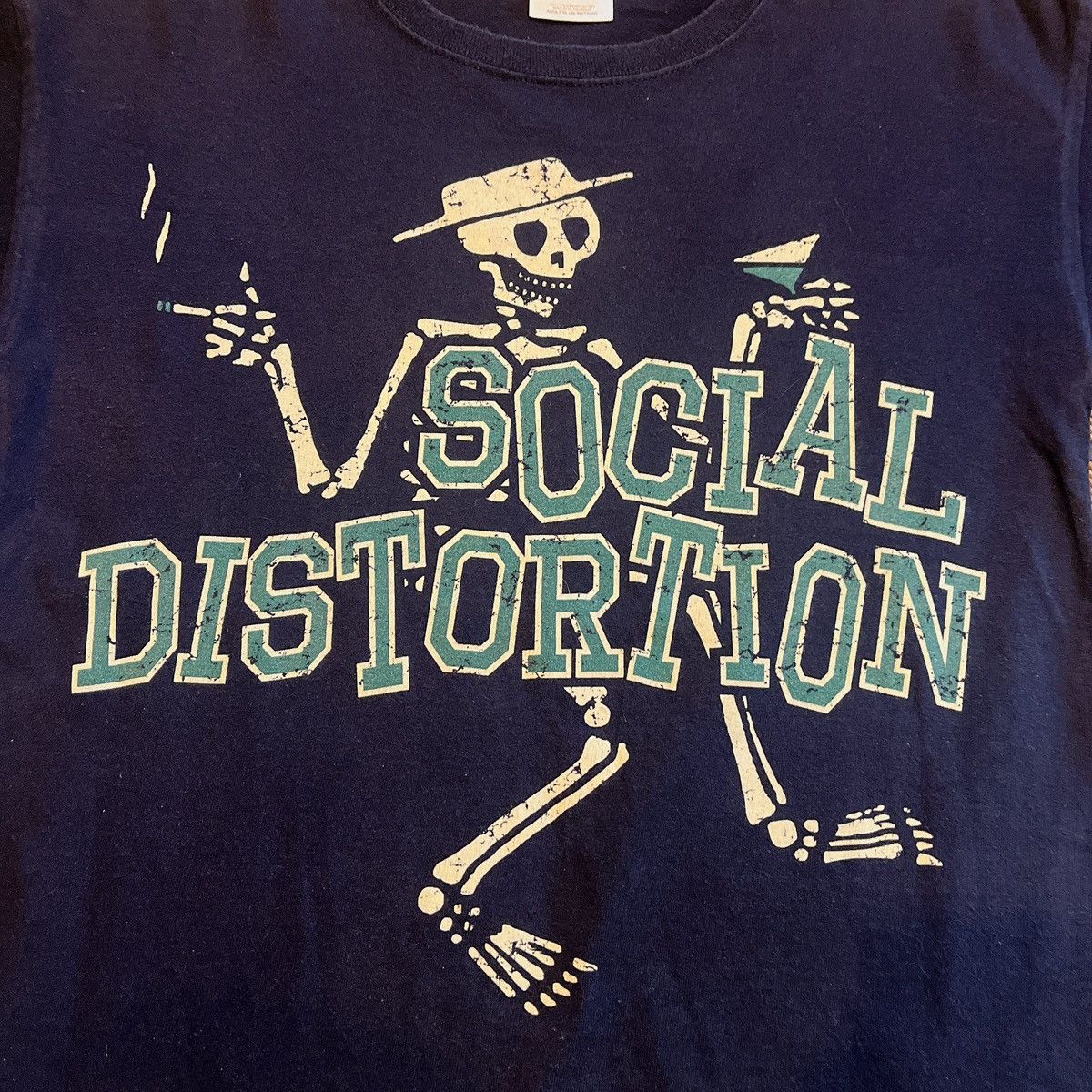 Band Tees × Vintage VTG 00’s Social Distortion Skeleton Green 🚬💀🎩🍷 Size US M / EU 48-50 / 2 - 2 Thumbnail