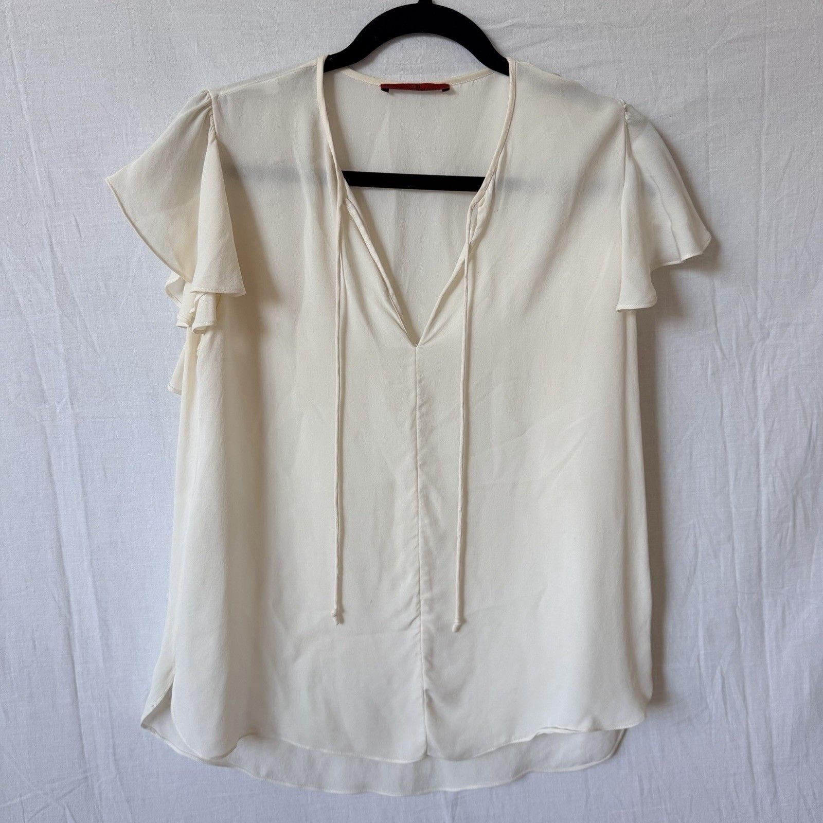 Carolina Herrera Carolina Herrera 100% Silk Ivory Flutter Sleeve Blouse Top Size M / US 6-8 / IT 42-44 - 2 Thumbnail